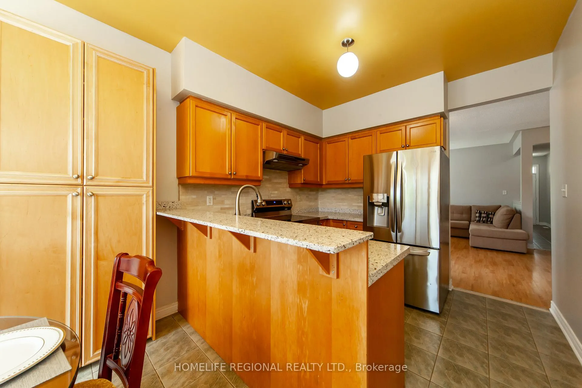 Photo 18 of Unit 11, 19 Niagara Drive, Oshawa, Samac — HOMEH