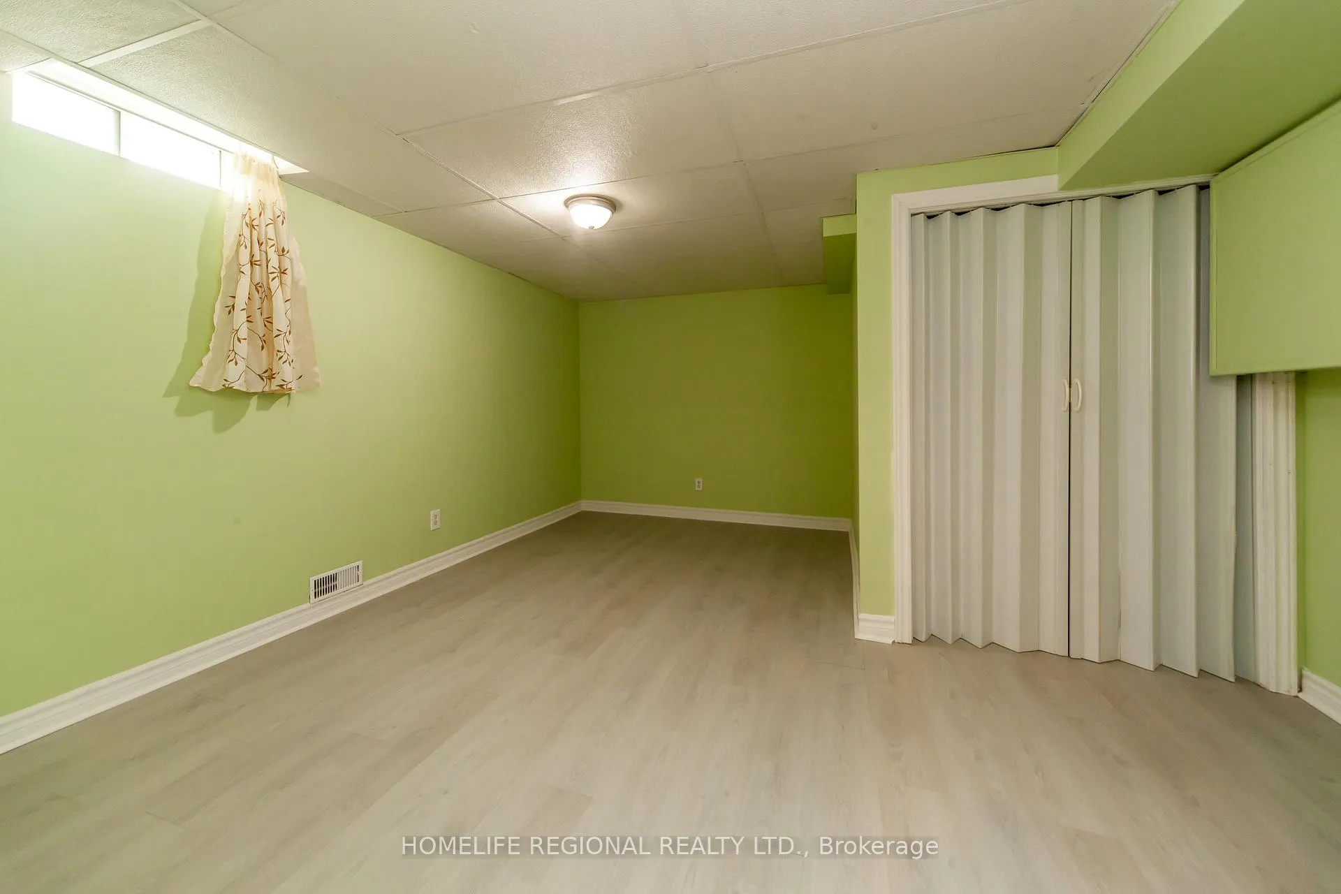Photo 29 of Unit 11, 19 Niagara Drive, Oshawa, Samac — HOMEH
