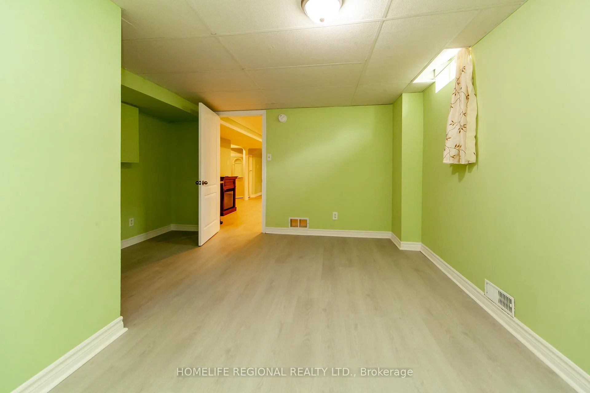 Photo 30 of Unit 11, 19 Niagara Drive, Oshawa, Samac — HOMEH