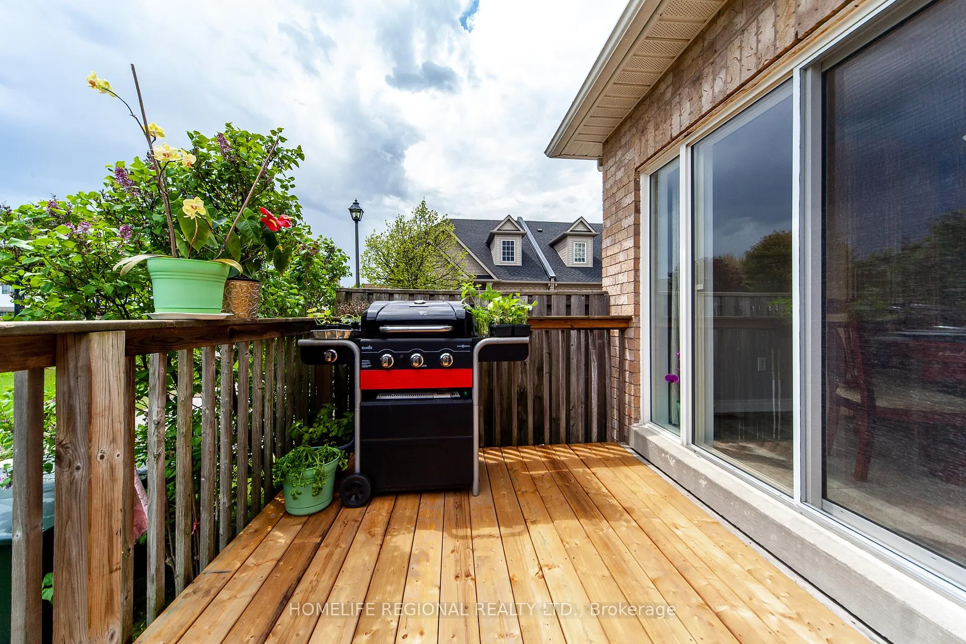 Photo 40 of Unit 11, 19 Niagara Drive, Oshawa, Samac — HOMEH