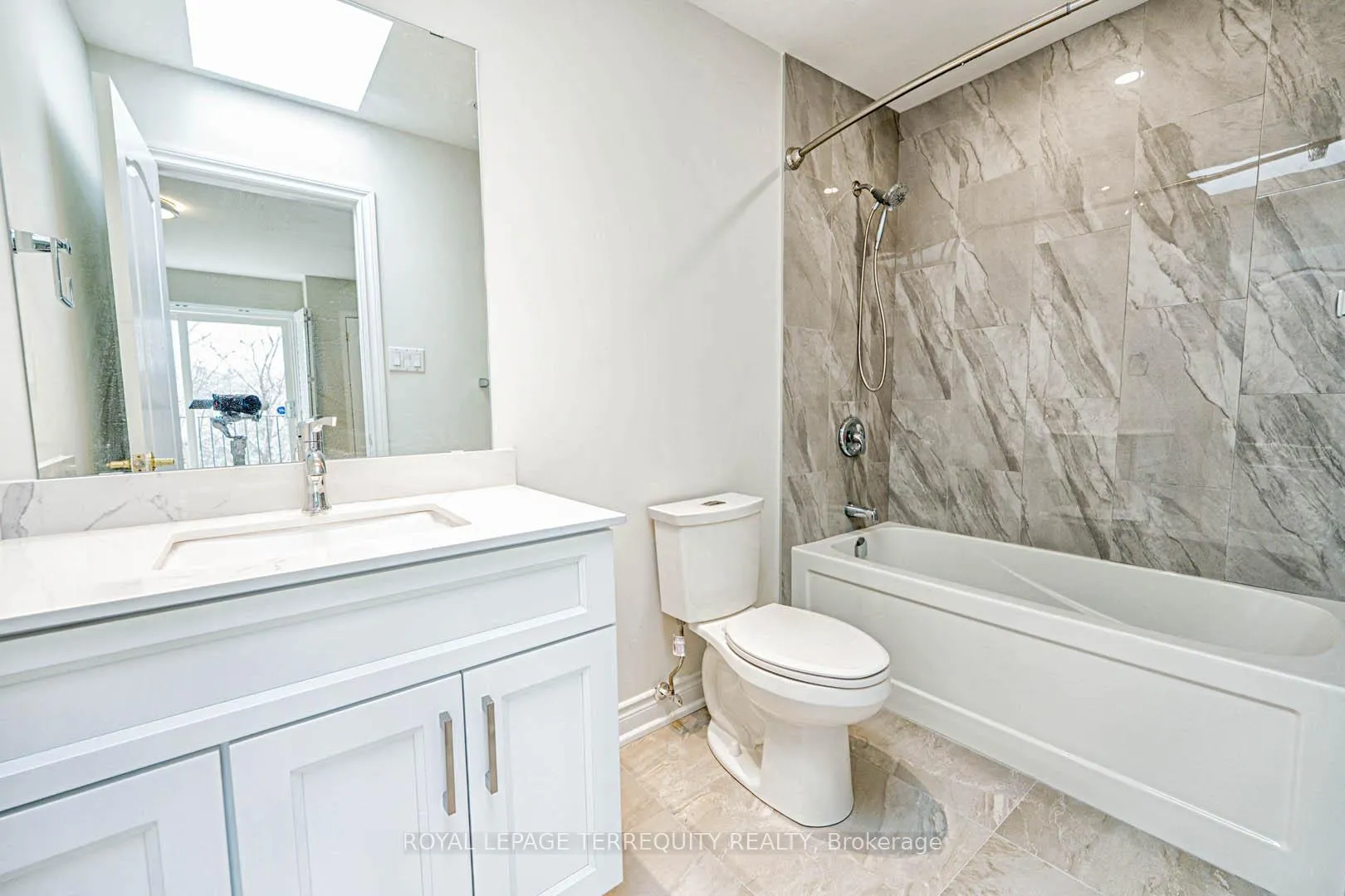Photo 24 of 36 Quail Valley Drive, Markham, German Mills — HOMEH