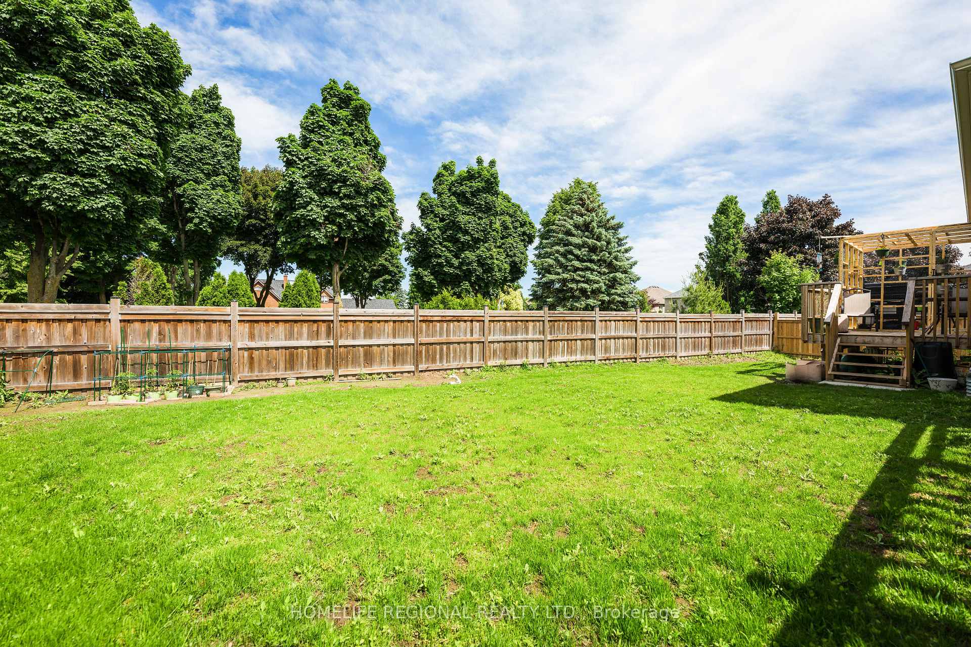 Photo 19 of Unit lower level, 80 Prince George Crescent, Barrie, Innis-Shore — HOMEH