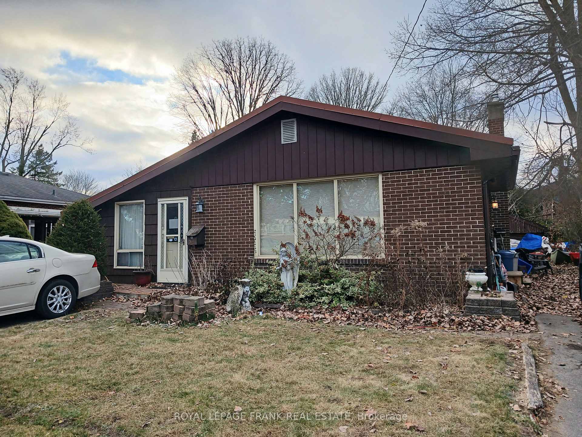 Photo 1 of 94 Rollins Drive, Belleville, Belleville Ward — HOMEH