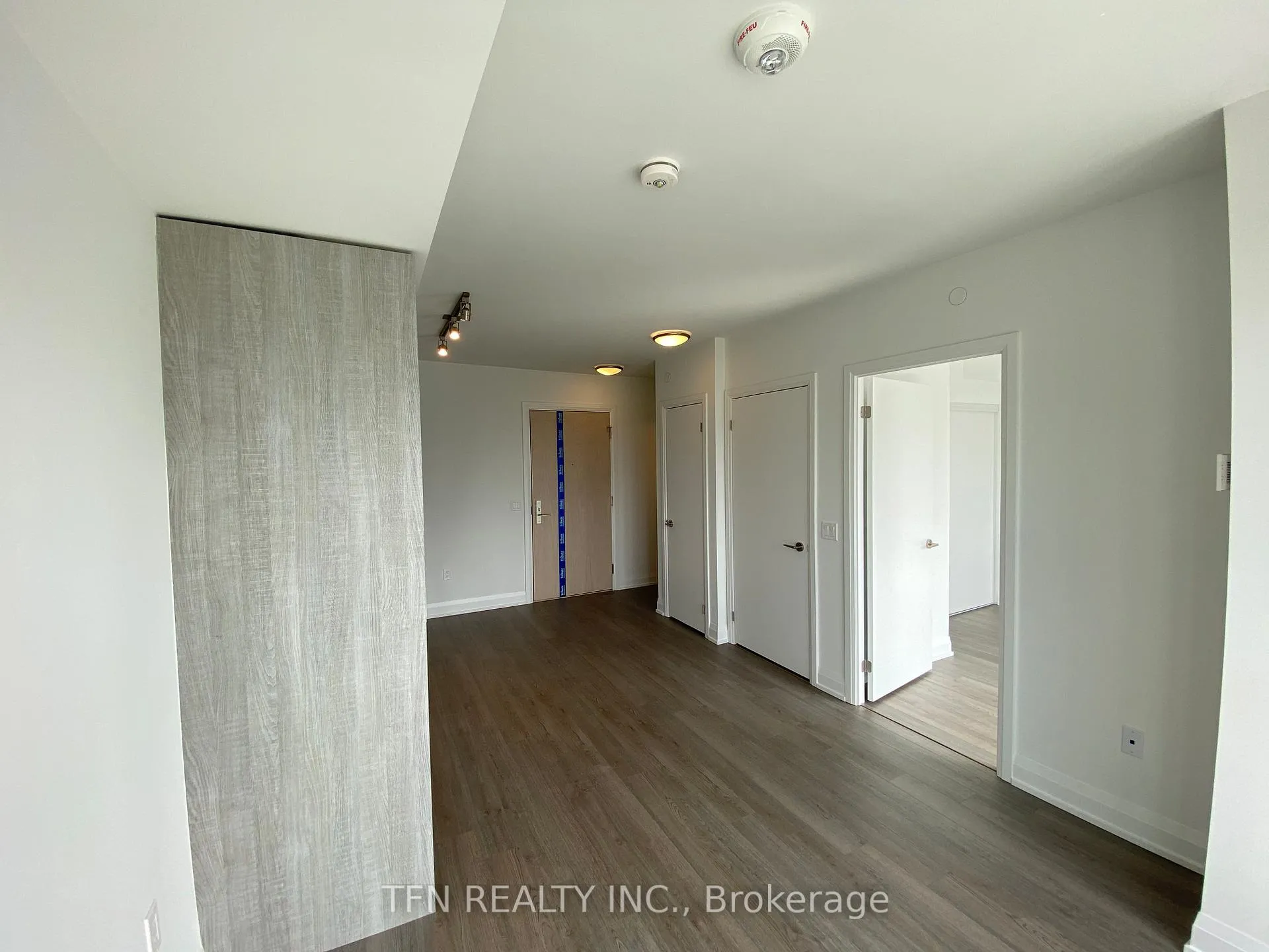 Photo 8 of Unit 2206, 77 Mutual Street, Toronto, Church-Yonge Corridor — HOMEH