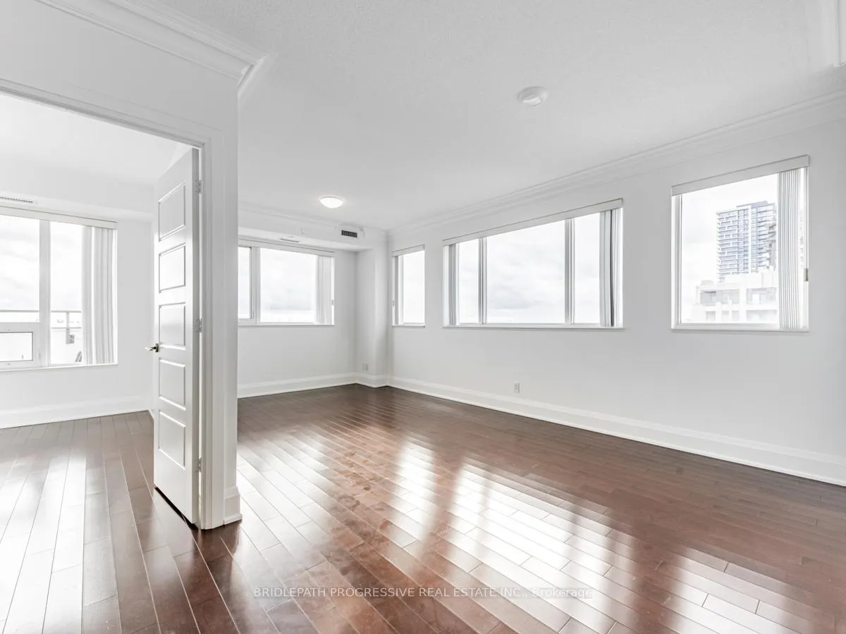 Photo 9 of Unit RG 2, 1 Uptown Drive, Markham, Unionville — HOMEH