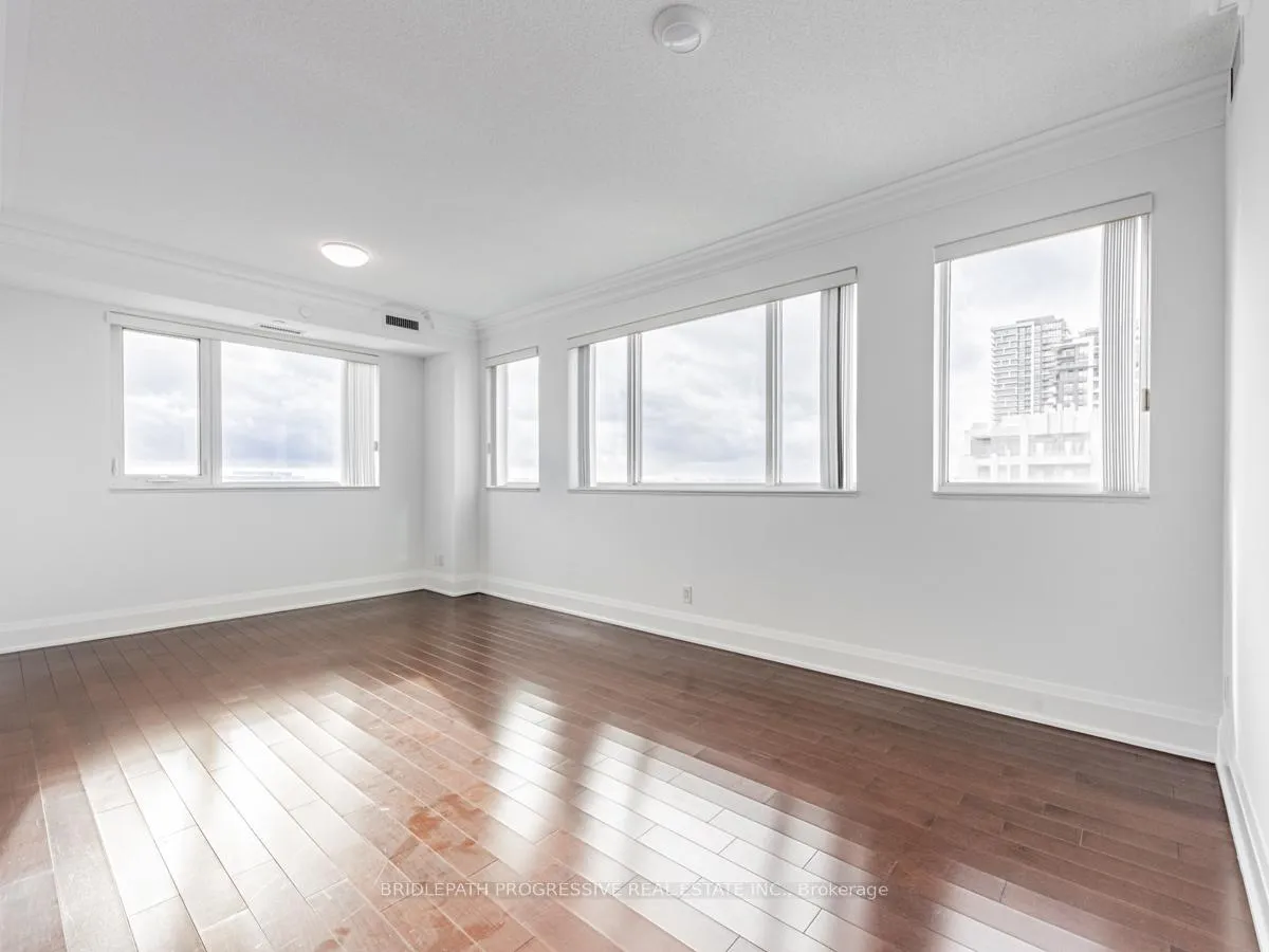 Photo 10 of Unit RG 2, 1 Uptown Drive, Markham, Unionville — HOMEH
