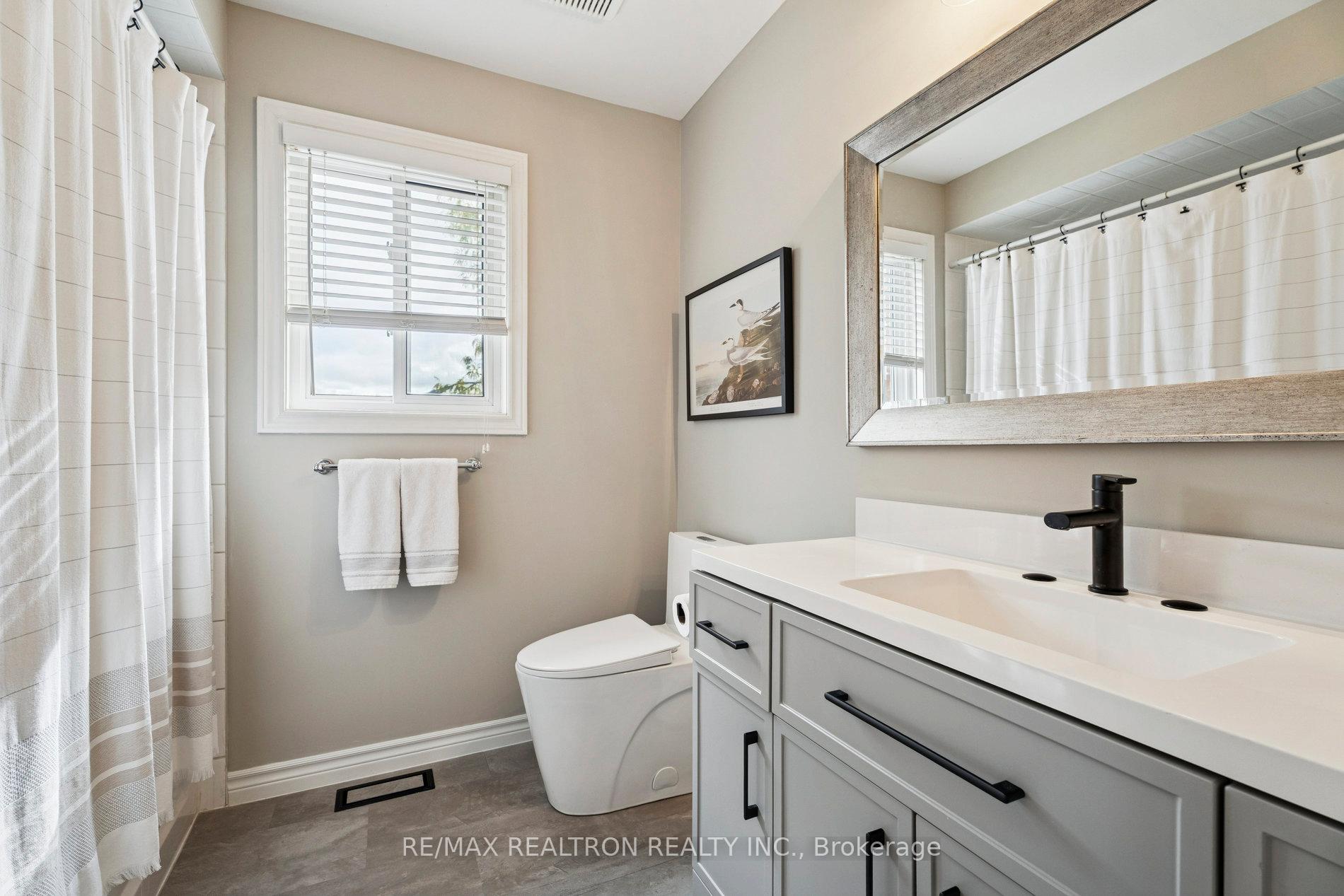 Photo 29 of 47 Amberview Drive, Georgina, Keswick South — HOMEH