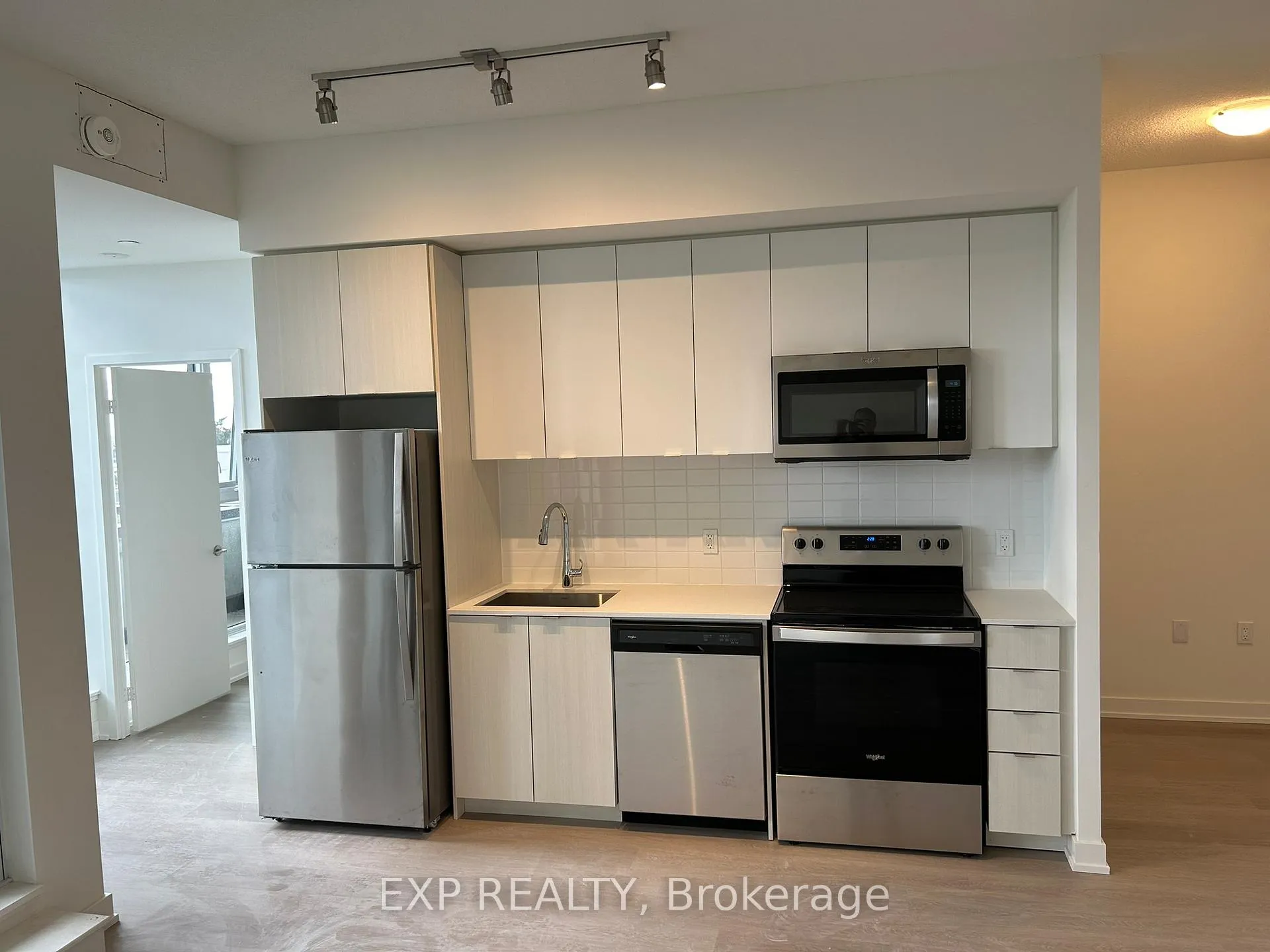Photo 7 of Unit 209, 859 The Queensway, Etobicoke, Stonegate-Queensway — HOMEH