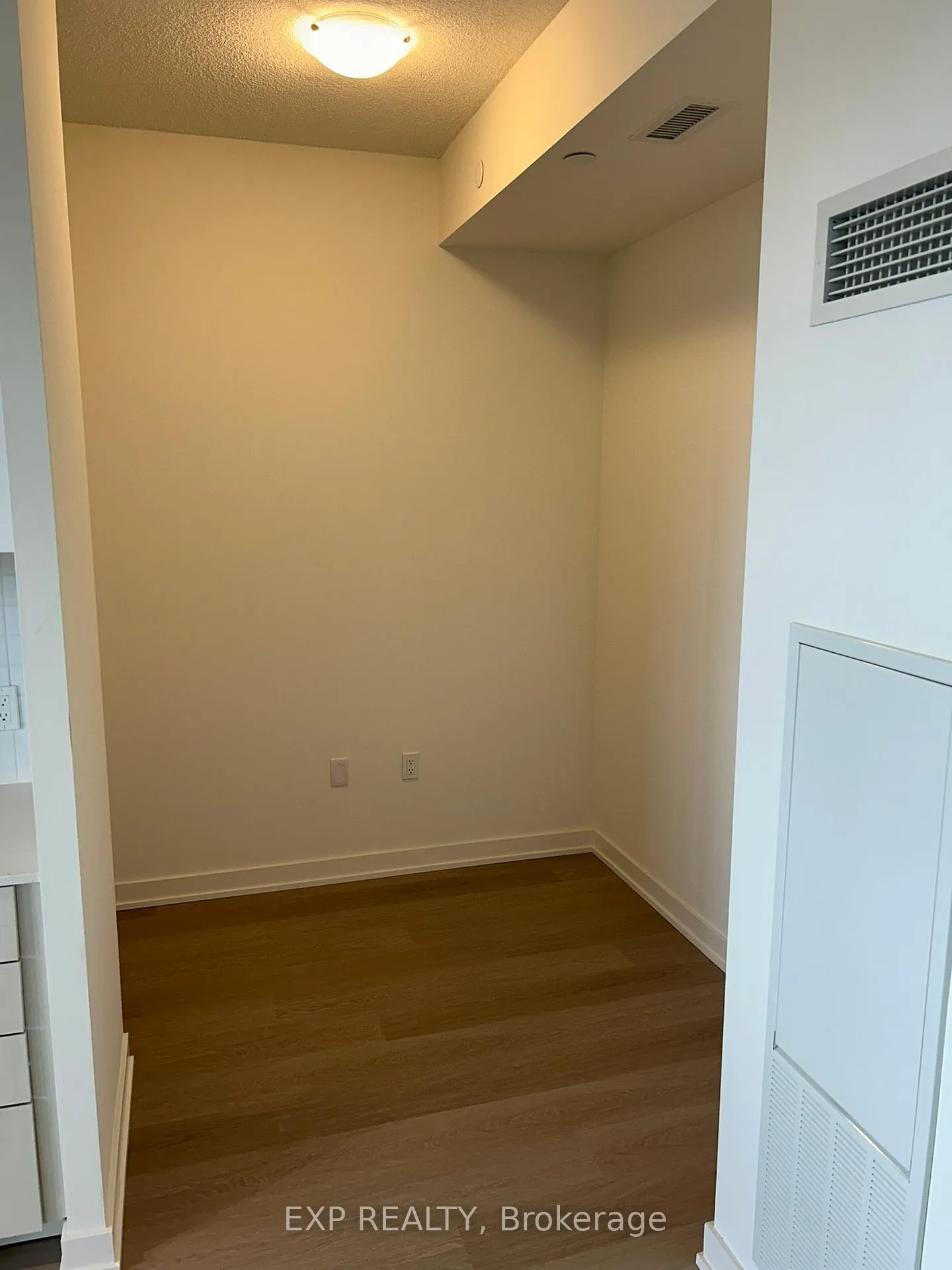 Photo 8 of Unit 209, 859 The Queensway, Etobicoke, Stonegate-Queensway — HOMEH