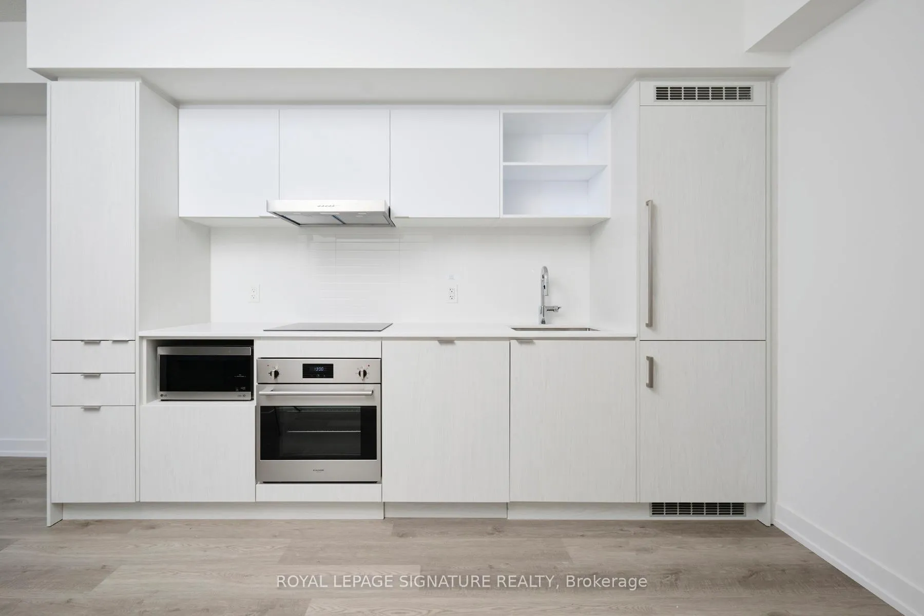 Photo 5 of Unit 4315, 55 Cooper Street, Toronto, Waterfront Communities — HOMEH
