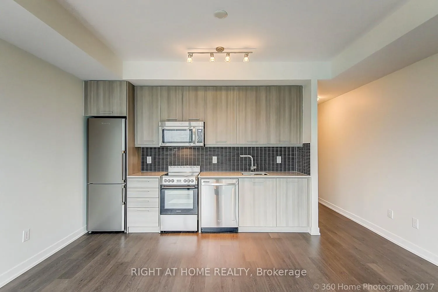 Photo 7 of Unit 1713, 105 George Street, Toronto, Moss Park — HOMEH