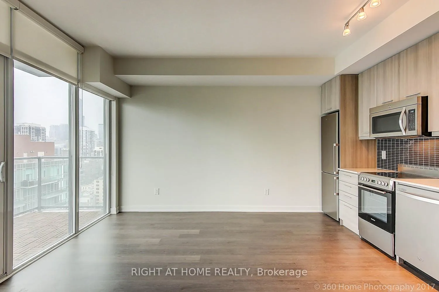 Photo 8 of Unit 1713, 105 George Street, Toronto, Moss Park — HOMEH