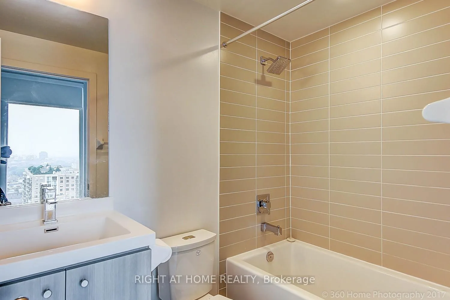 Photo 16 of Unit 1713, 105 George Street, Toronto, Moss Park — HOMEH