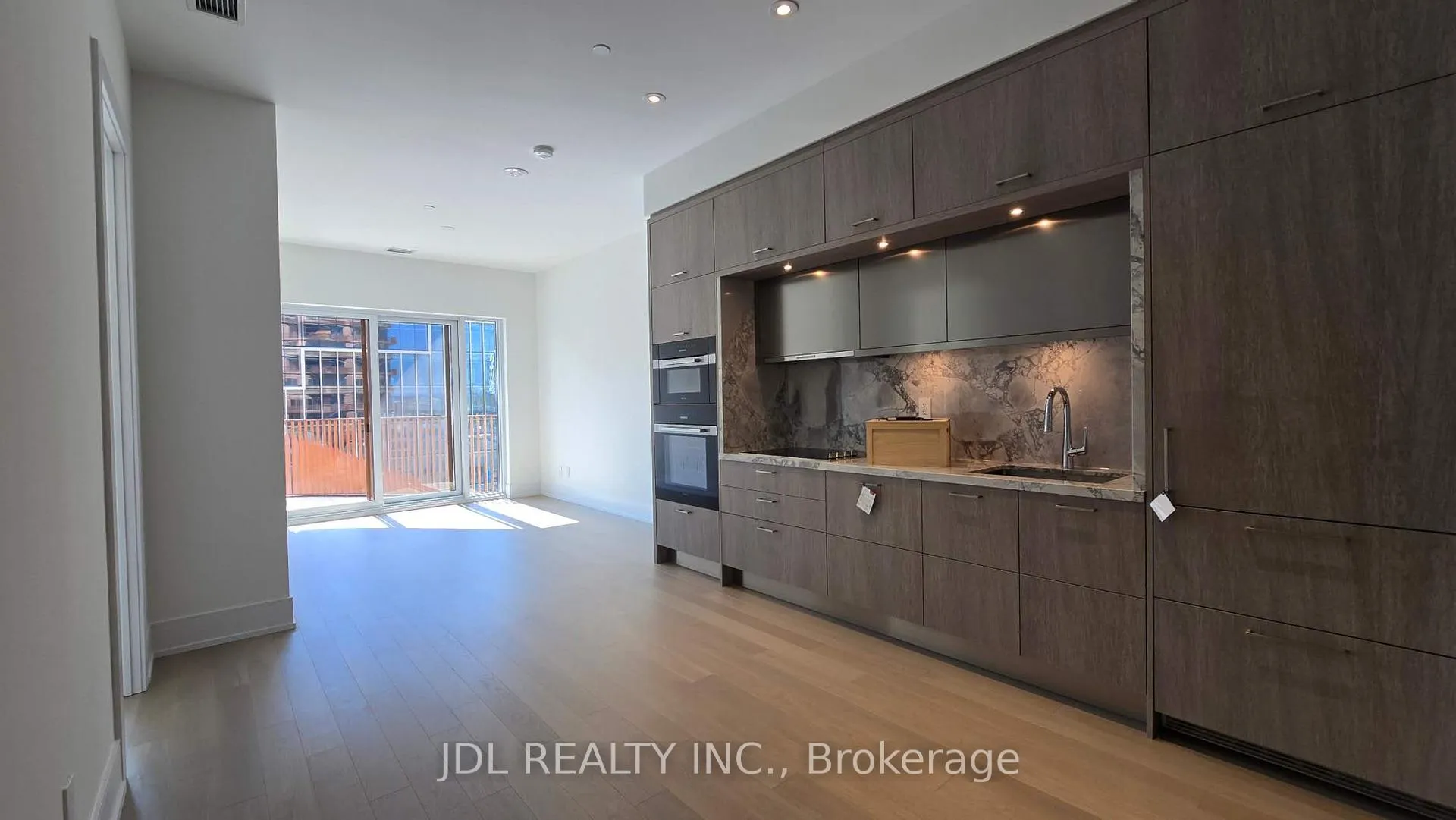 Photo 1 of Unit 625, 155 Merchants' Wharf, Toronto, Waterfront Communities — HOMEH