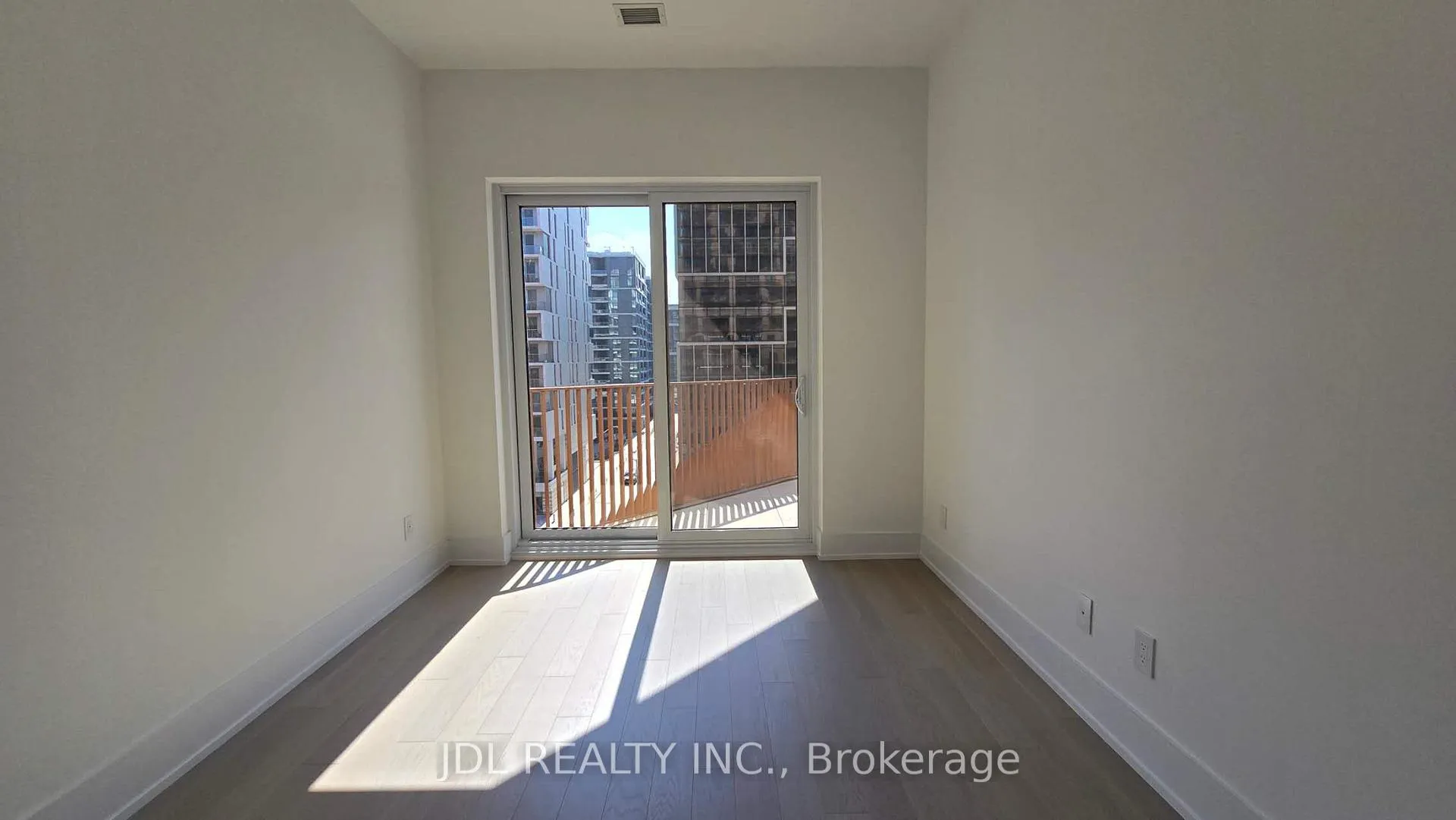 Photo 4 of Unit 625, 155 Merchants' Wharf, Toronto, Waterfront Communities — HOMEH