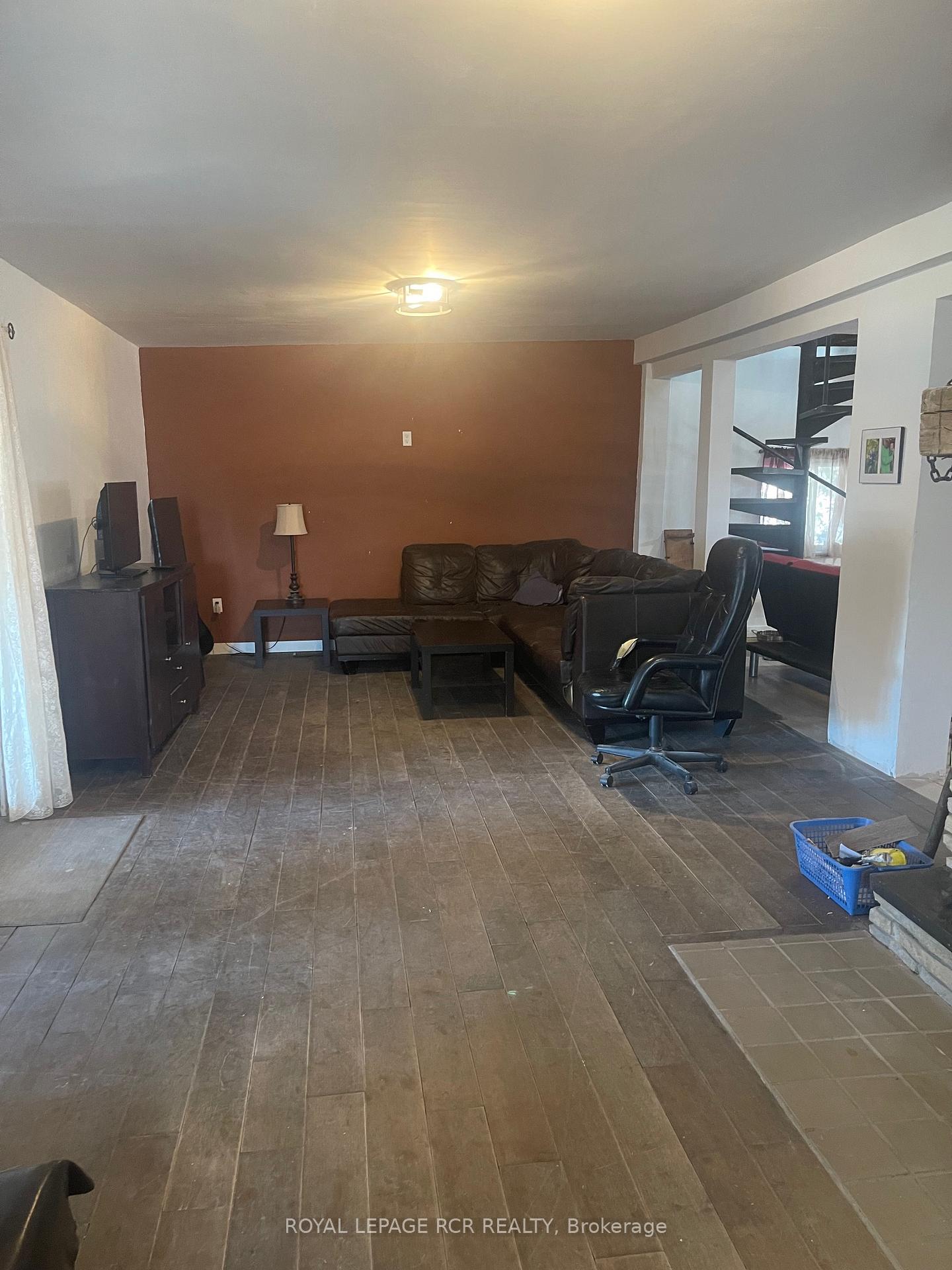 Photo 10 of 26 Trafalgar Road, Erin, Rural Erin — HOMEH