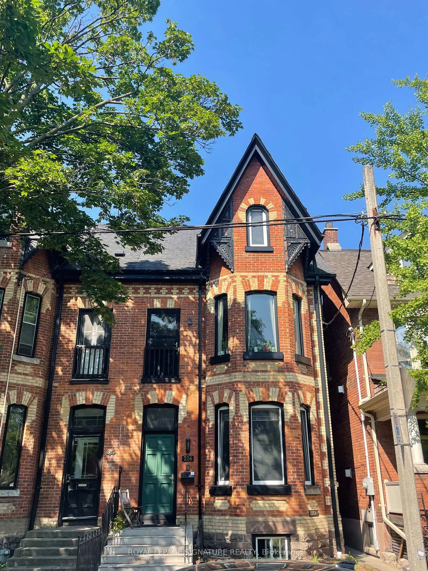 Front of Unit Lower, 226 Shaw Street