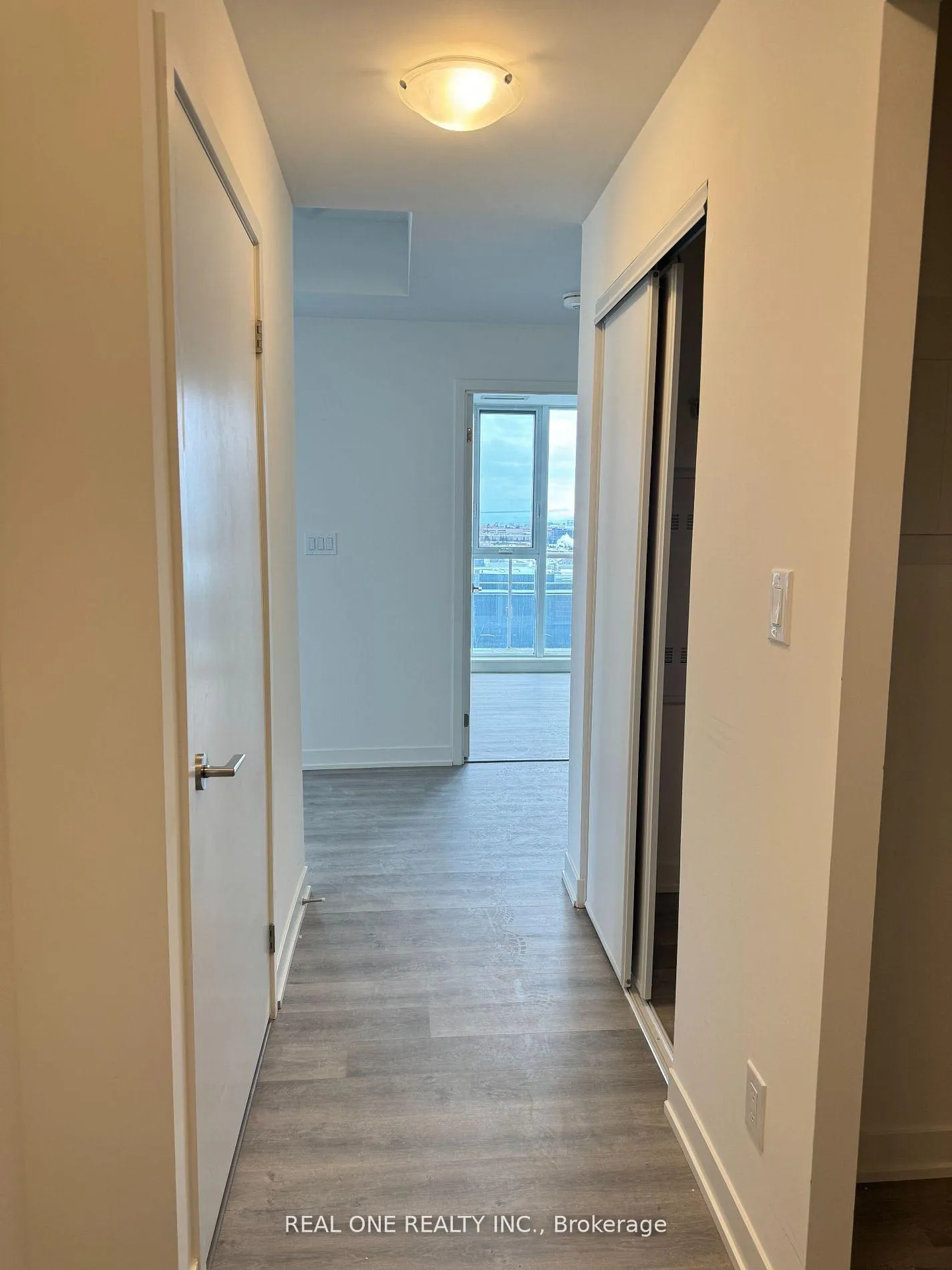 Photo 3 of Unit 1311, 8119 Birchmount Road, Markham, Unionville — HOMEH