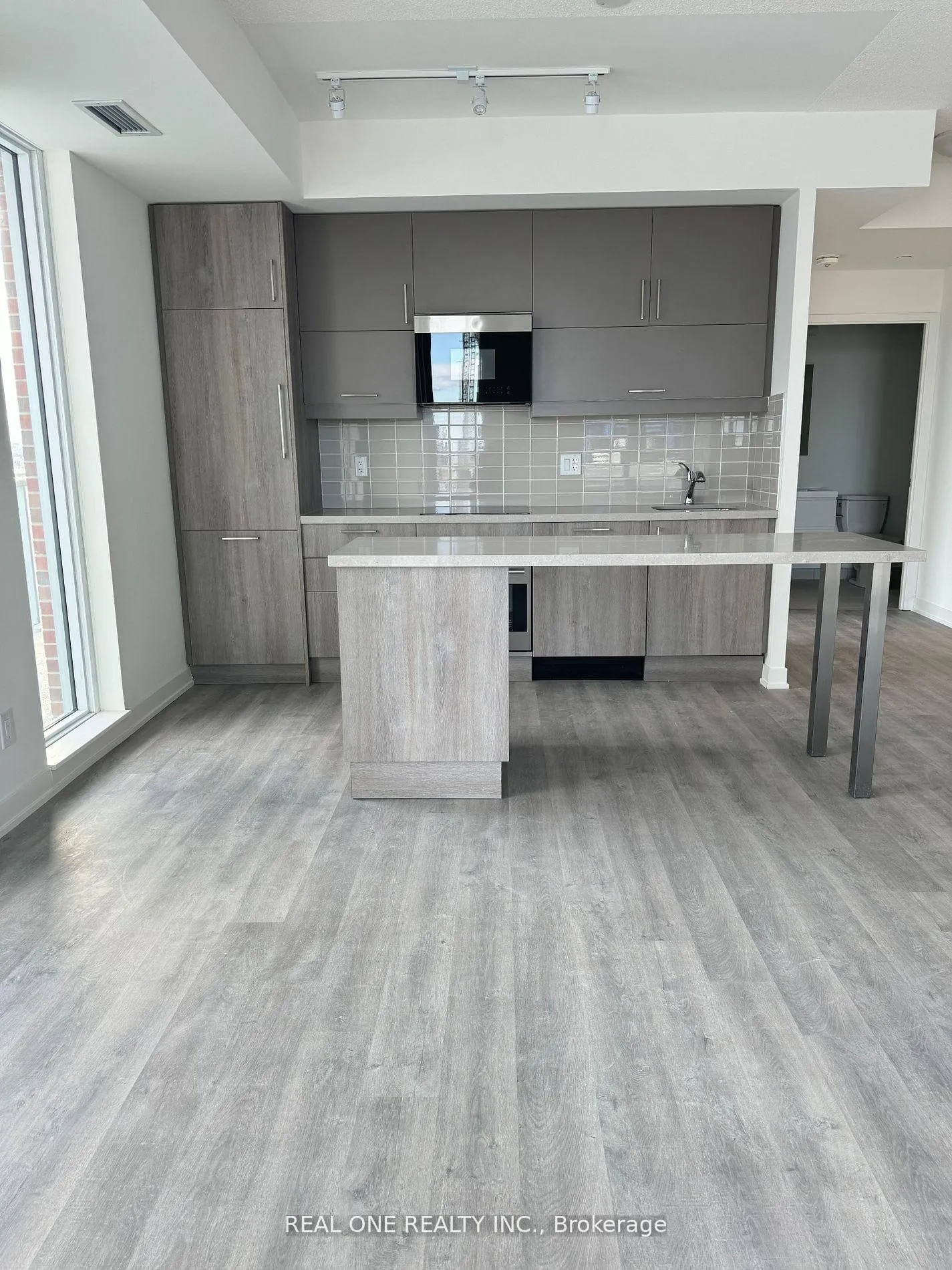 Photo 4 of Unit 1311, 8119 Birchmount Road, Markham, Unionville — HOMEH