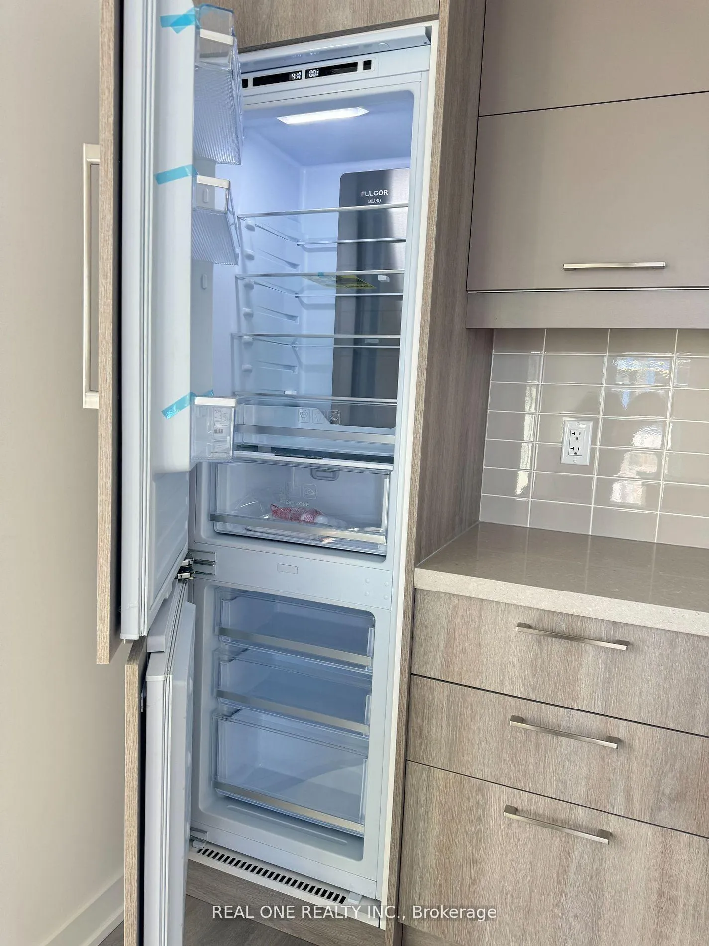 Photo 7 of Unit 1311, 8119 Birchmount Road, Markham, Unionville — HOMEH