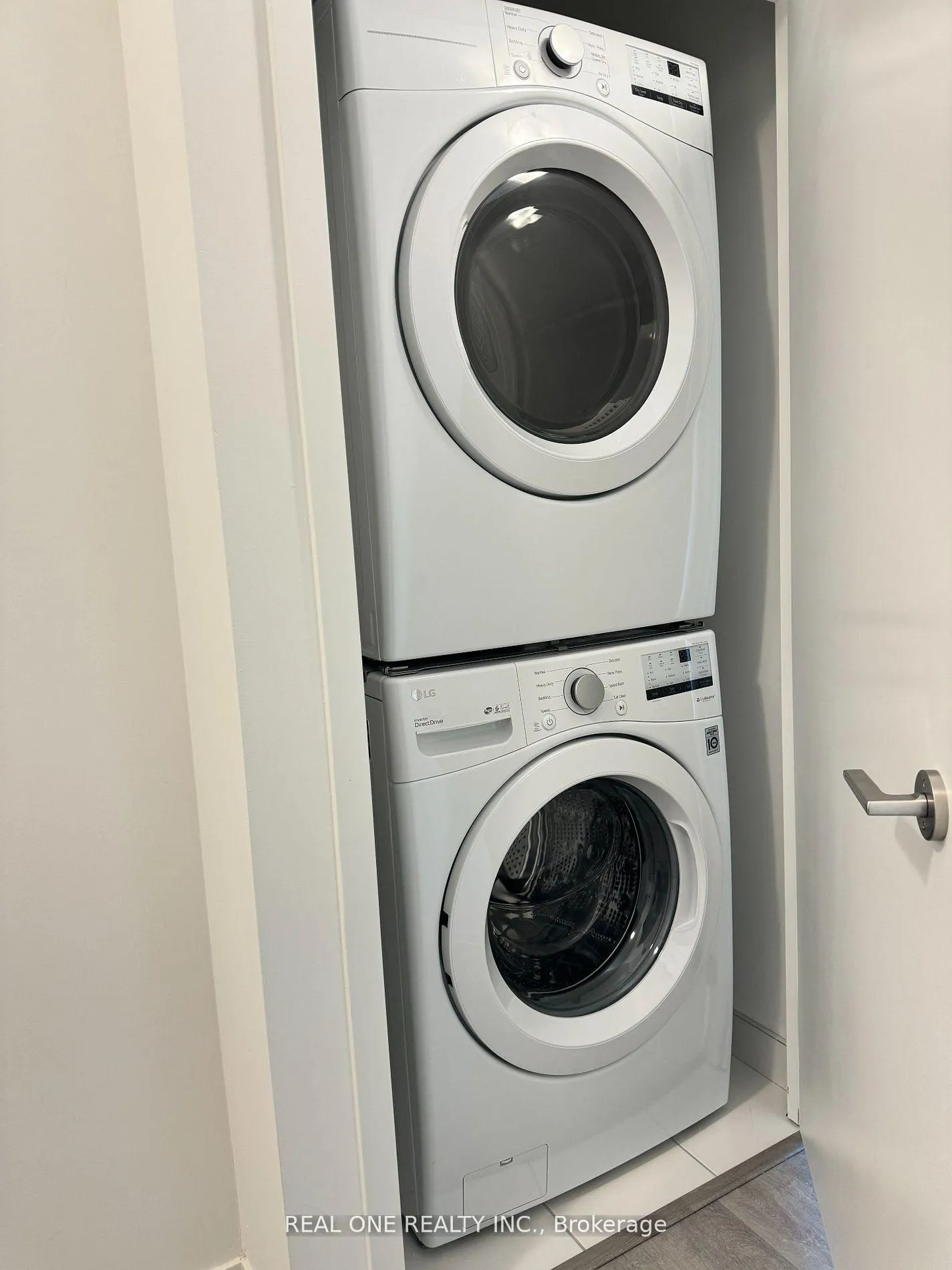 Photo 9 of Unit 1311, 8119 Birchmount Road, Markham, Unionville — HOMEH
