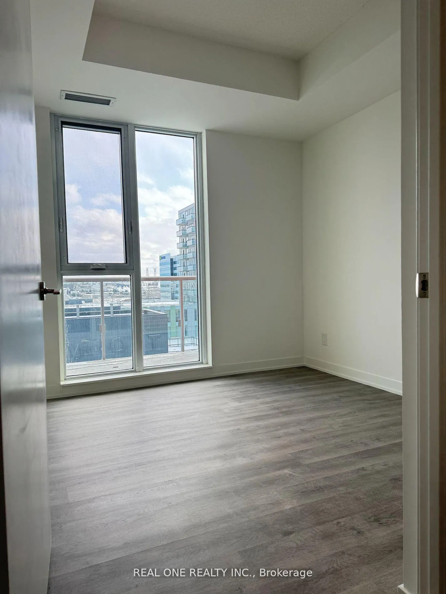 Photo 15 of Unit 1311, 8119 Birchmount Road, Markham, Unionville — HOMEH