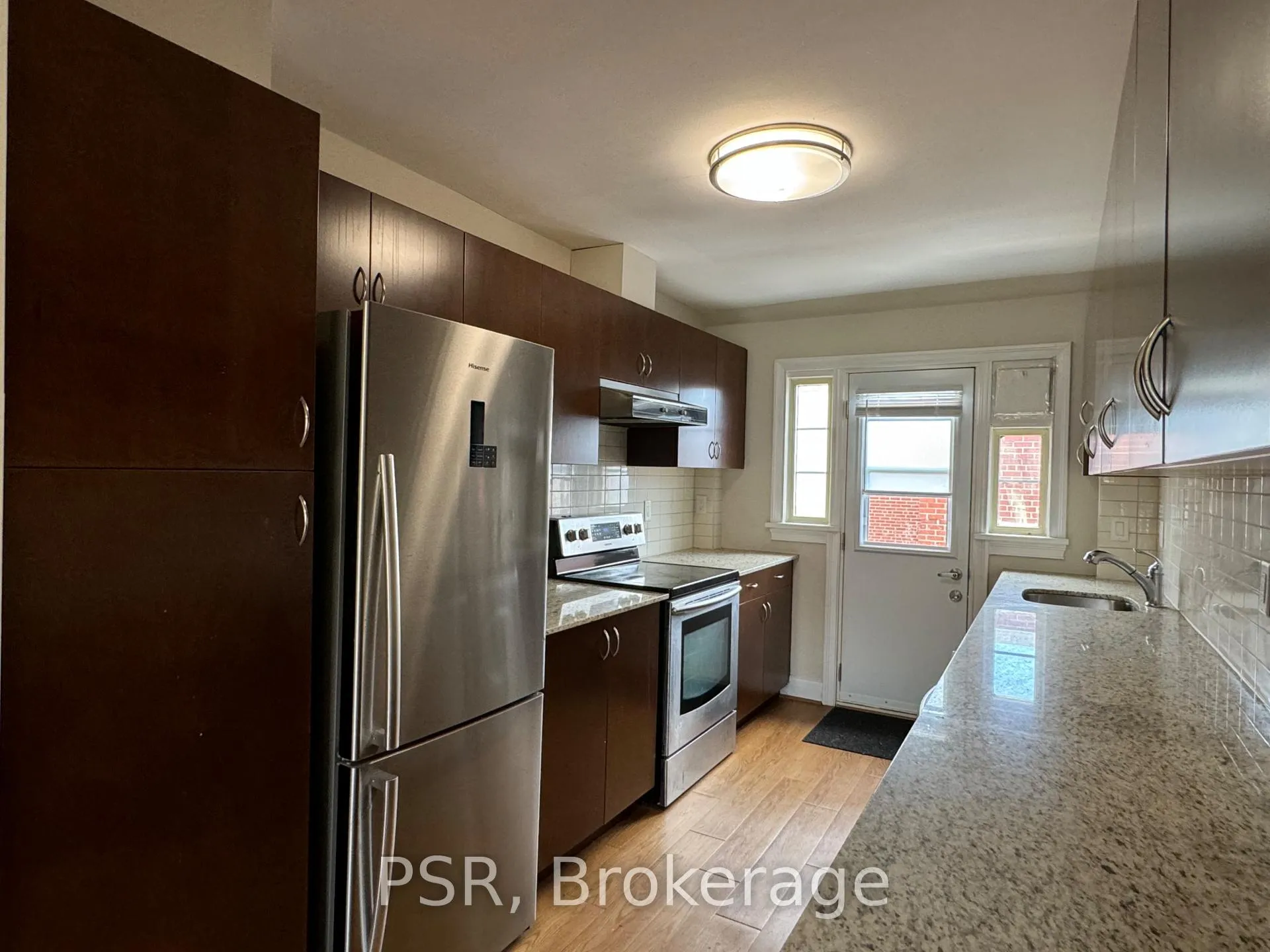 Photo 6 of Unit 2U, 5 Airdrie Road, Toronto, Leaside — HOMEH