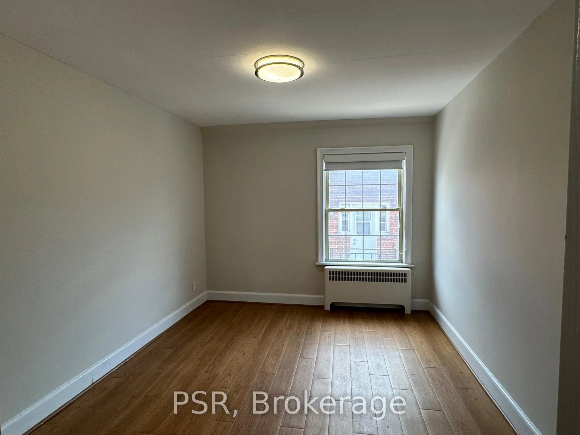 Photo 9 of Unit 2U, 5 Airdrie Road, Toronto, Leaside — HOMEH