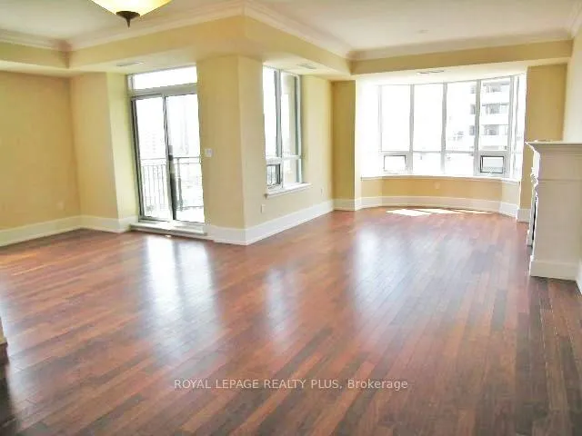 Photo 4 of Unit 1104, 660 Sheppard Avenue E, North York, Bayview Village — HOMEH