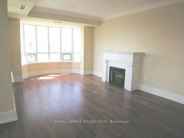 Photo 5 of Unit 1104, 660 Sheppard Avenue E, North York, Bayview Village — HOMEH