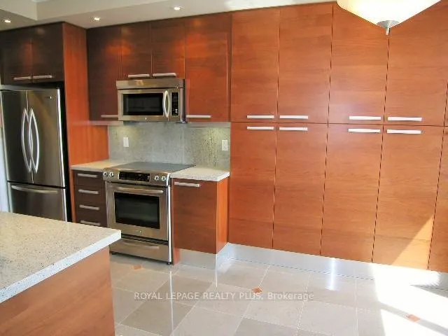 Photo 6 of Unit 1104, 660 Sheppard Avenue E, North York, Bayview Village — HOMEH