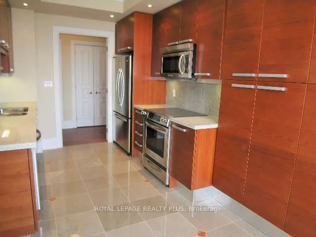 Photo 7 of Unit 1104, 660 Sheppard Avenue E, North York, Bayview Village — HOMEH