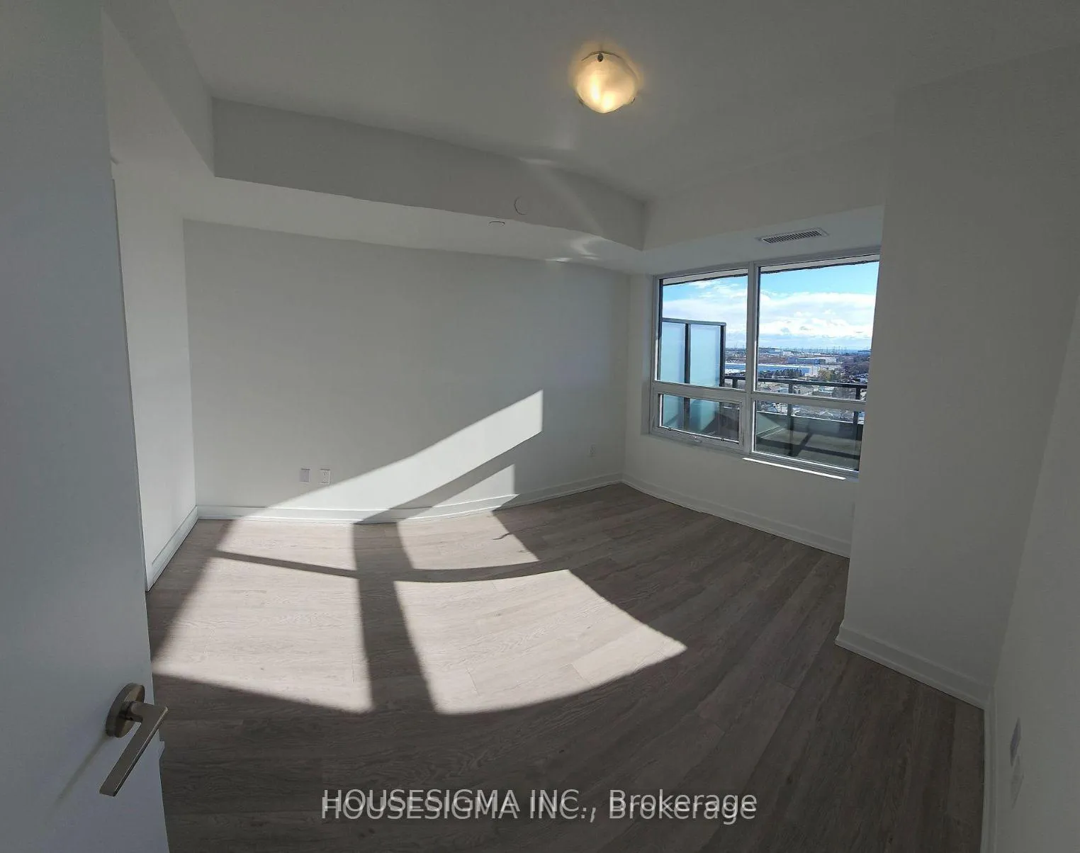 Photo 8 of Unit 1603, 1435 Celebration Drive, Pickering, Bay Ridges — HOMEH