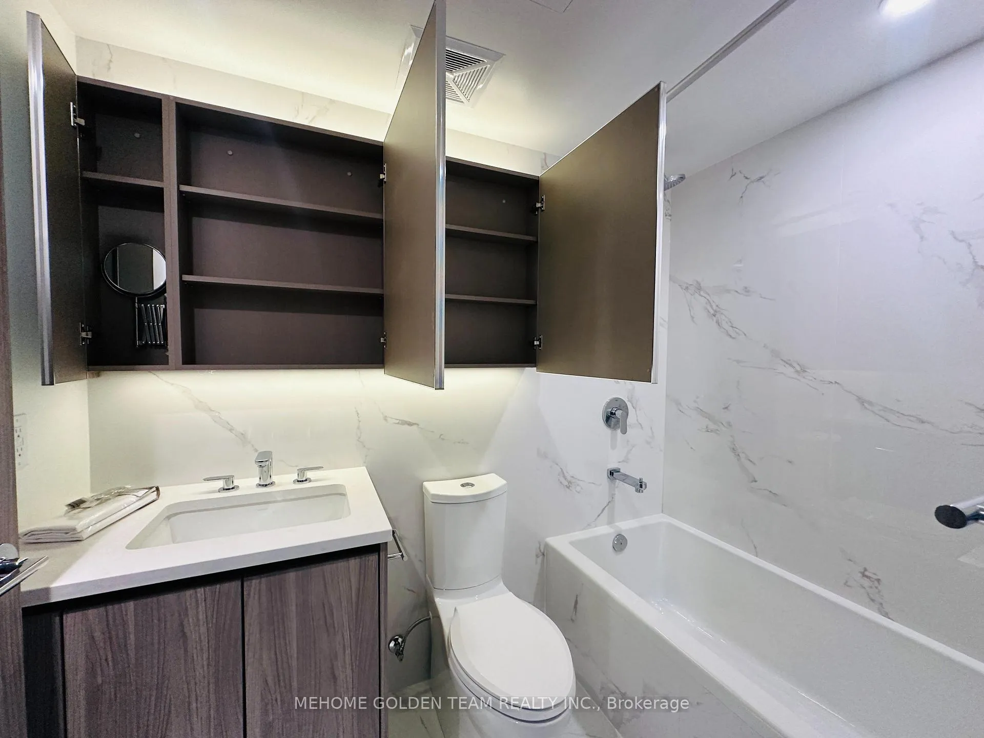 Photo 8 of Unit 1005, 25 Mcmahon Drive, North York, Bayview Village — HOMEH
