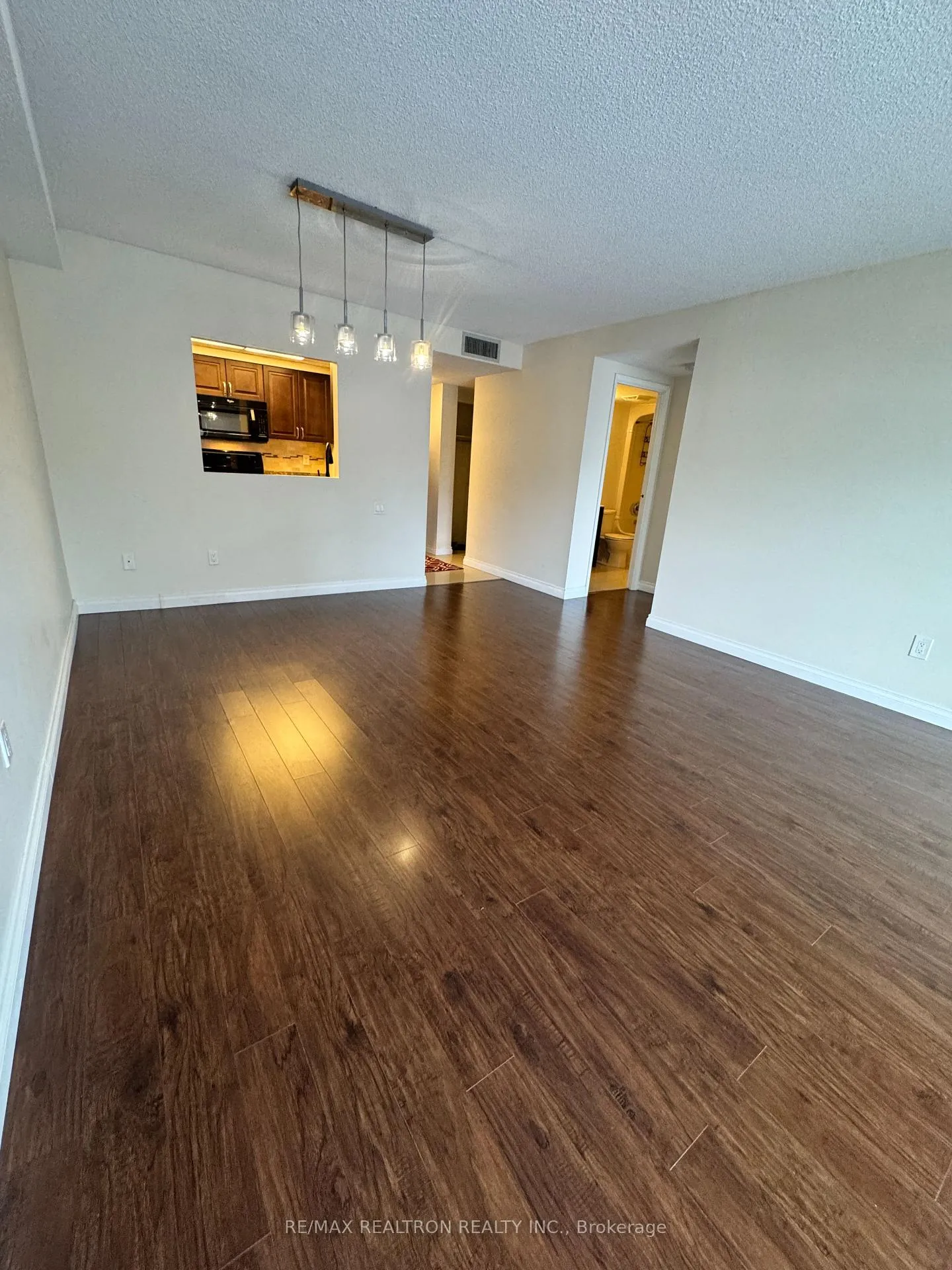 Photo 11 of Unit 408, 10 Ellen Street E, Kitchener, Civic Centre — HOMEH