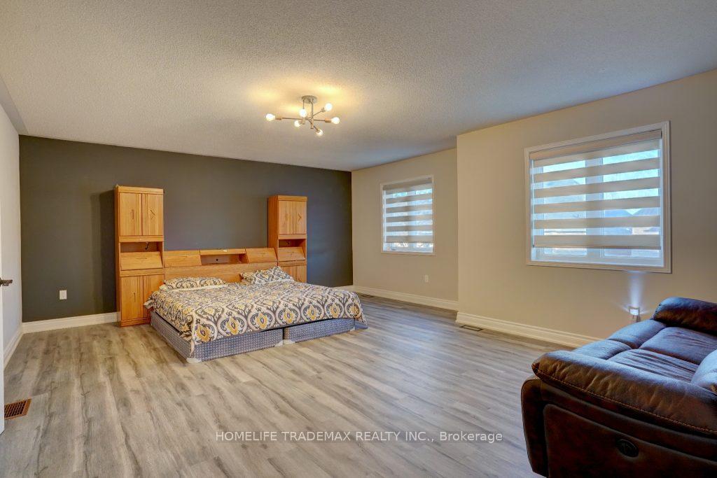 Photo 38 of 7 Hunwicks Crescent, Ajax, Northeast Ajax — HOMEH