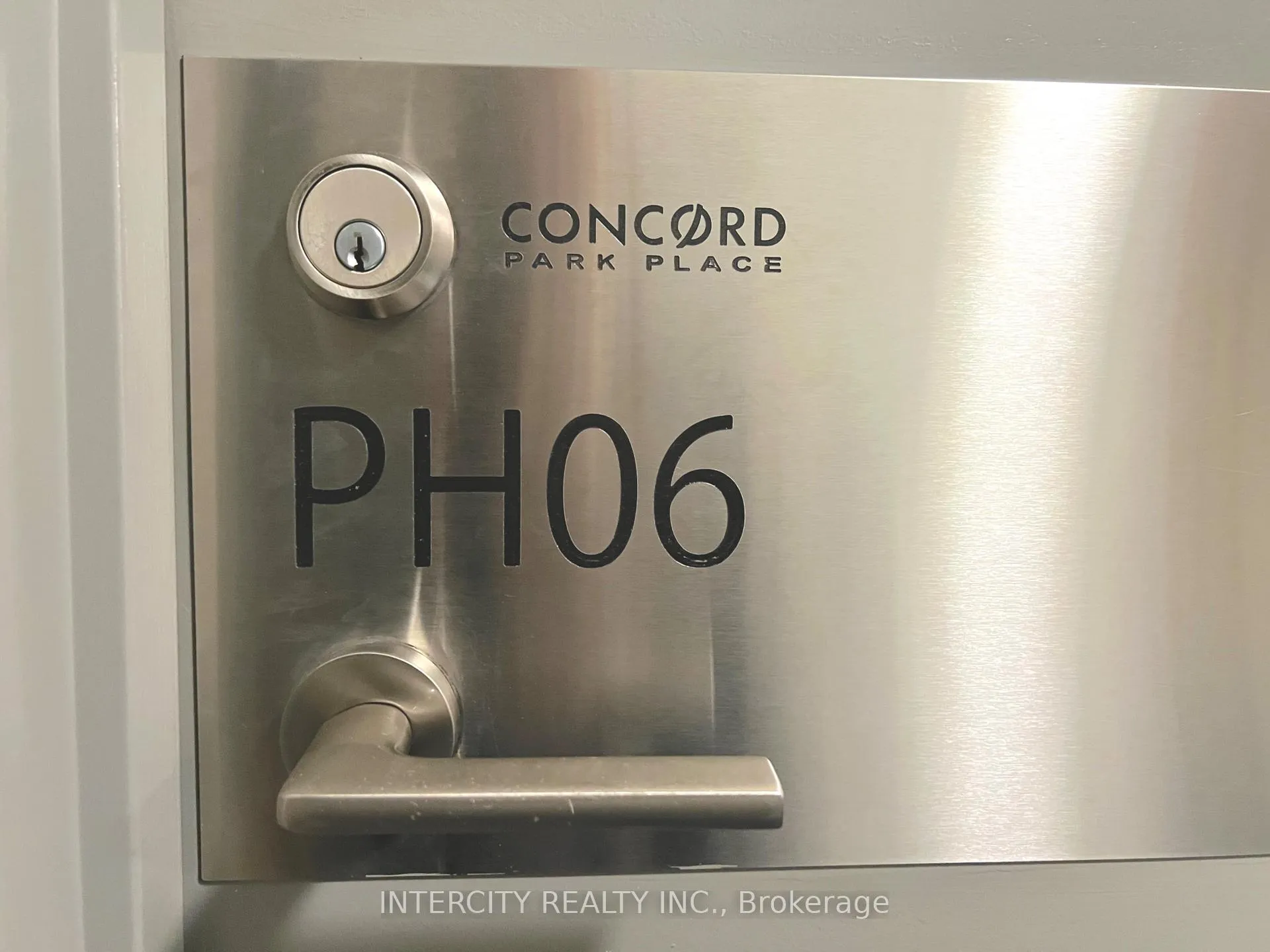 Photo 3 of Unit PH6, 29 Singer Court, North York, Bayview Village — HOMEH
