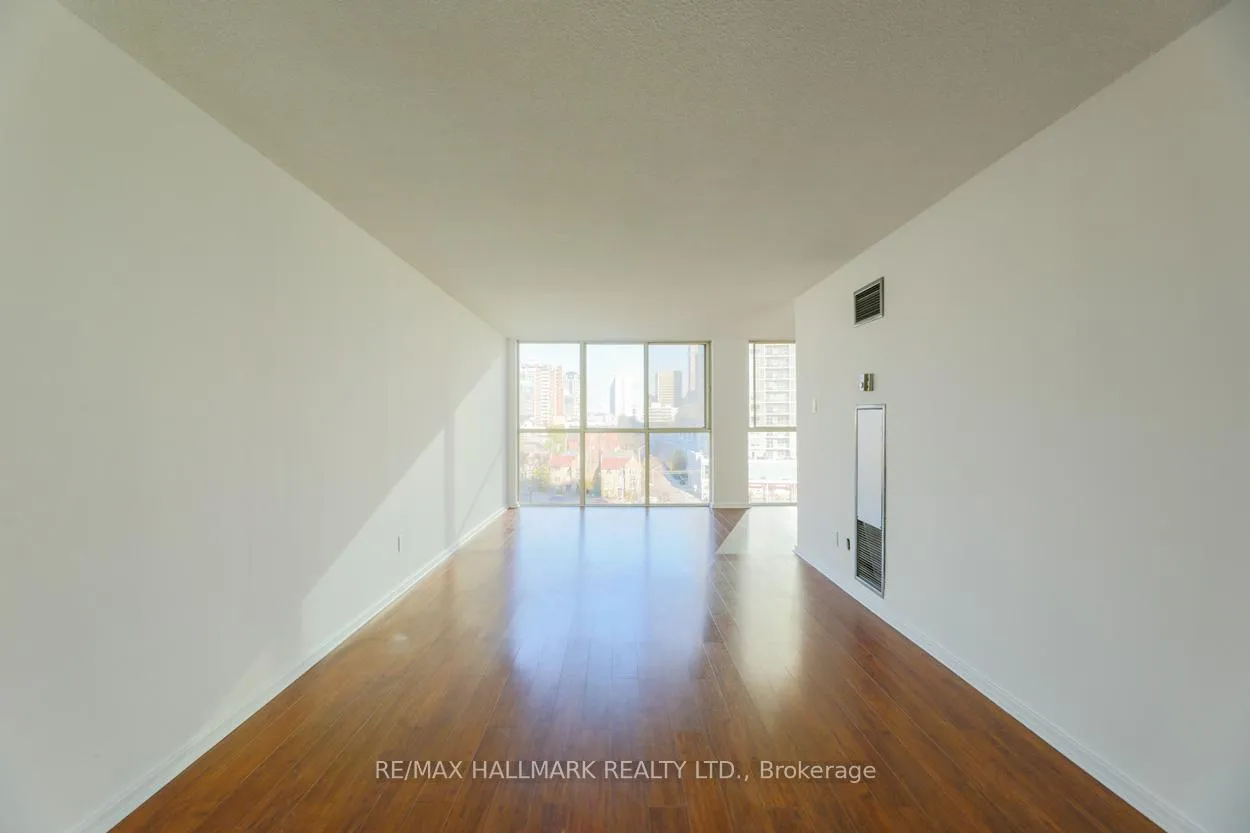 Photo 9 of Unit 905, 15 Maitland Place, Toronto, Cabbagetown-South St. James Town — HOMEH