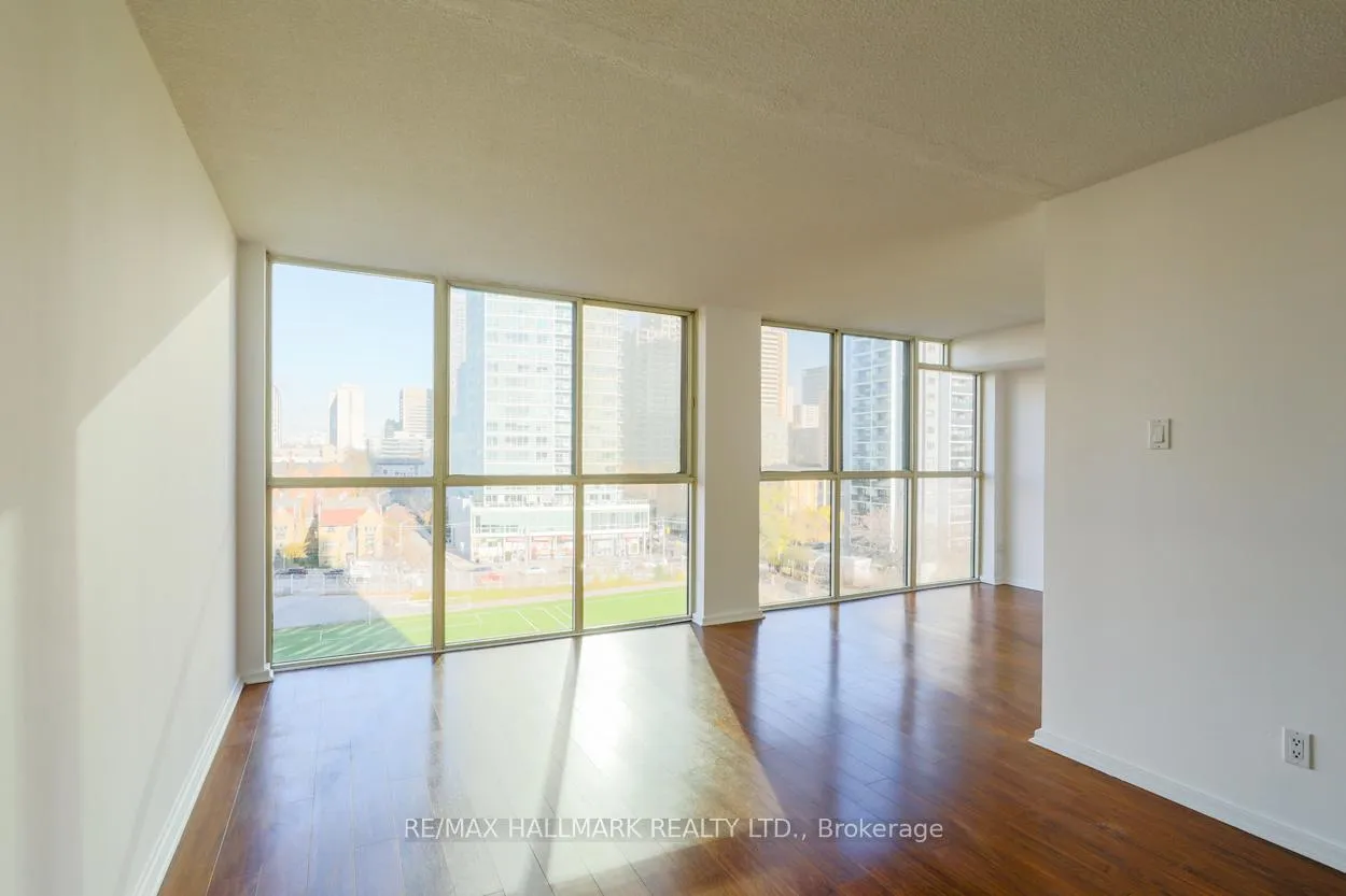 Photo 10 of Unit 905, 15 Maitland Place, Toronto, Cabbagetown-South St. James Town — HOMEH