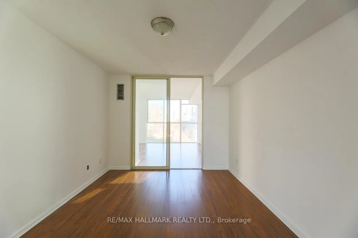 Photo 17 of Unit 905, 15 Maitland Place, Toronto, Cabbagetown-South St. James Town — HOMEH