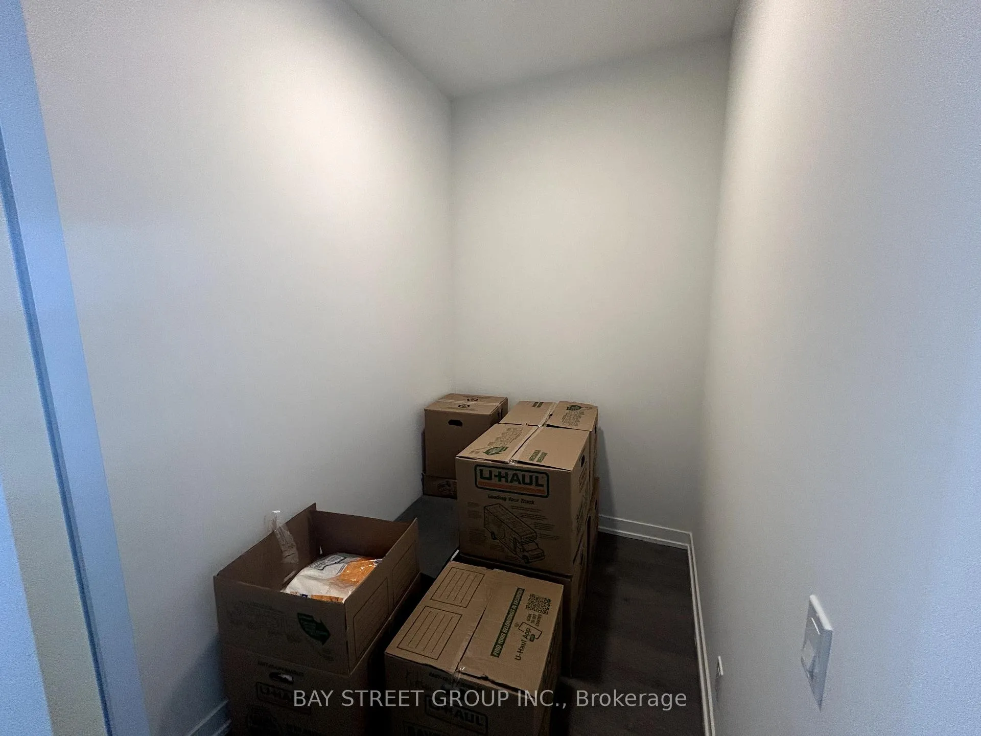 Photo 9 of Unit 1610, 39 Mary Street, Barrie, City Centre — HOMEH