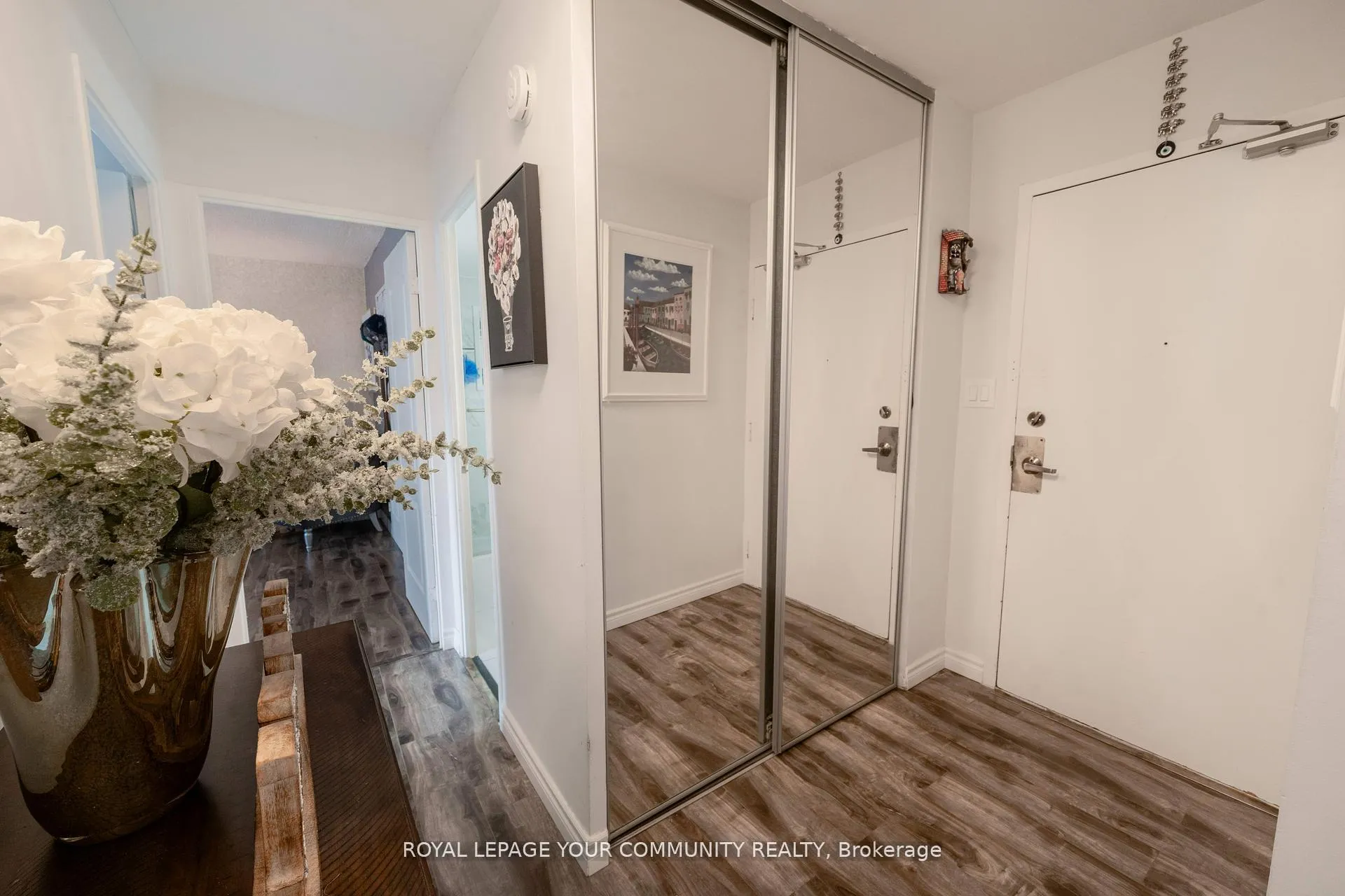 Photo 3 of Unit 1218, 20 Edgecliff Golfway, Toronto, Flemingdon Park — HOMEH