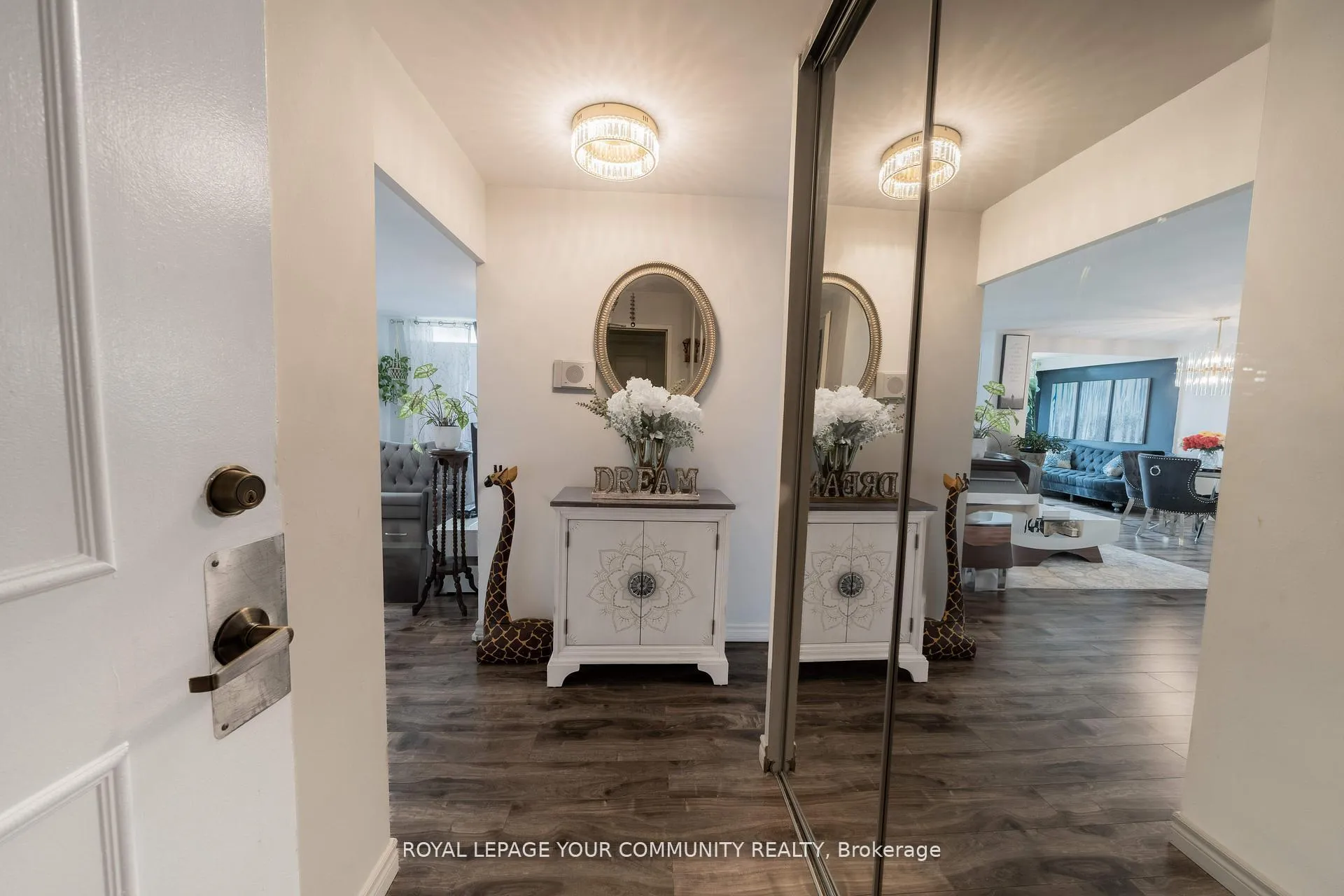 Photo 5 of Unit 1218, 20 Edgecliff Golfway, Toronto, Flemingdon Park — HOMEH