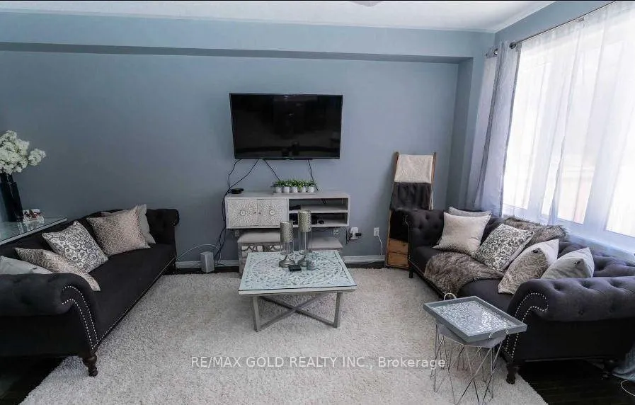 Photo 4 of 91 Templehill Road, Brampton, Sandringham-Wellington — HOMEH