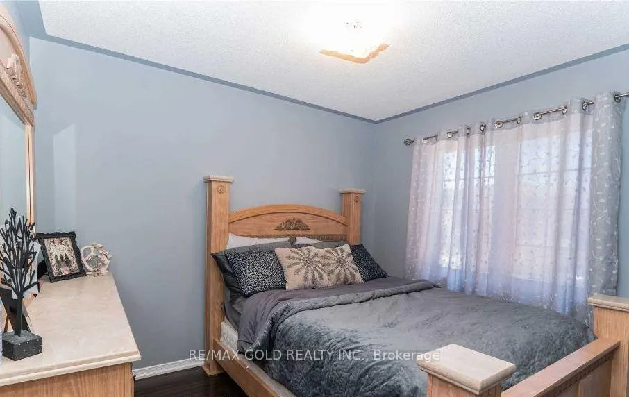 Photo 15 of 91 Templehill Road, Brampton, Sandringham-Wellington — HOMEH