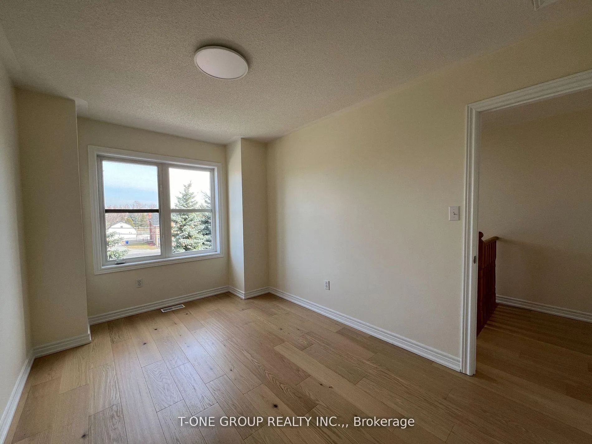 Photo 6 of 14 Asalin Way, Markham, Buttonville — HOMEH