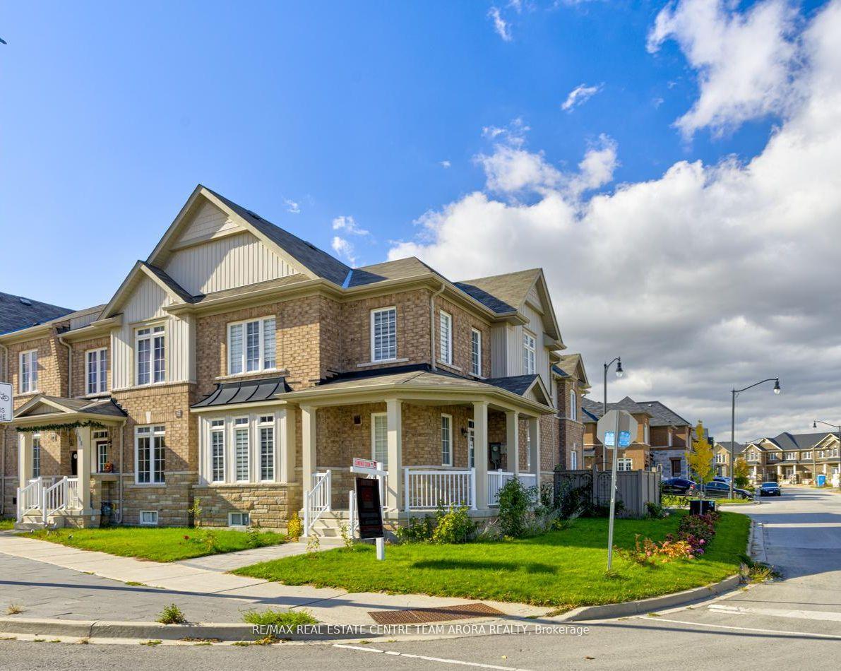 Photo 5 of 29 Novice Drive, Brampton, Northwest Brampton — HOMEH