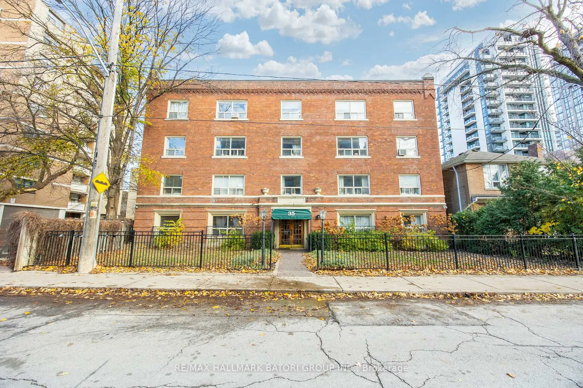 Photo 16 of Unit 205, 35 Raglan Avenue, Toronto, Humewood-Cedarvale — HOMEH