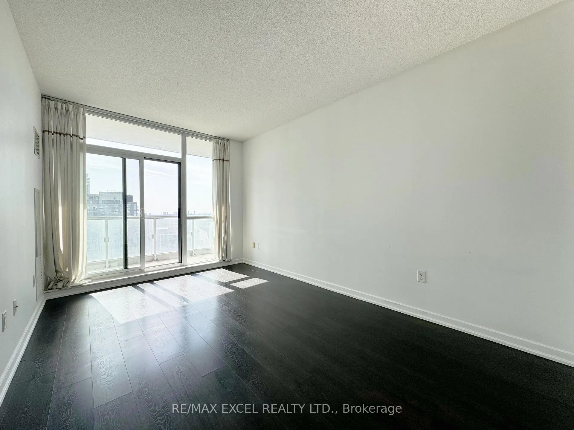 Photo 2 of Unit 2209, 66 Forest Manor Road, North York, Henry Farm — HOMEH