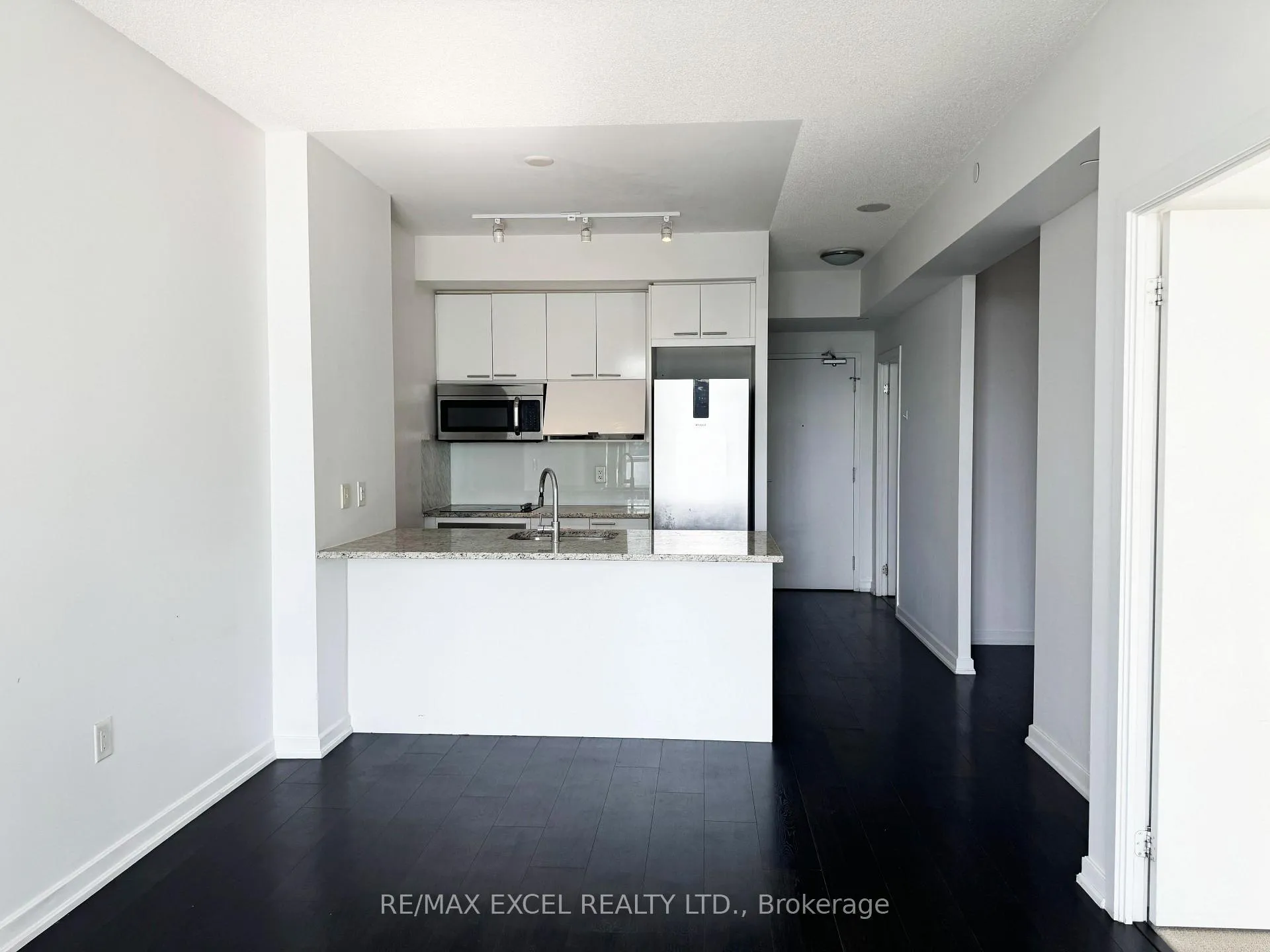 Photo 4 of Unit 2209, 66 Forest Manor Road, North York, Henry Farm — HOMEH